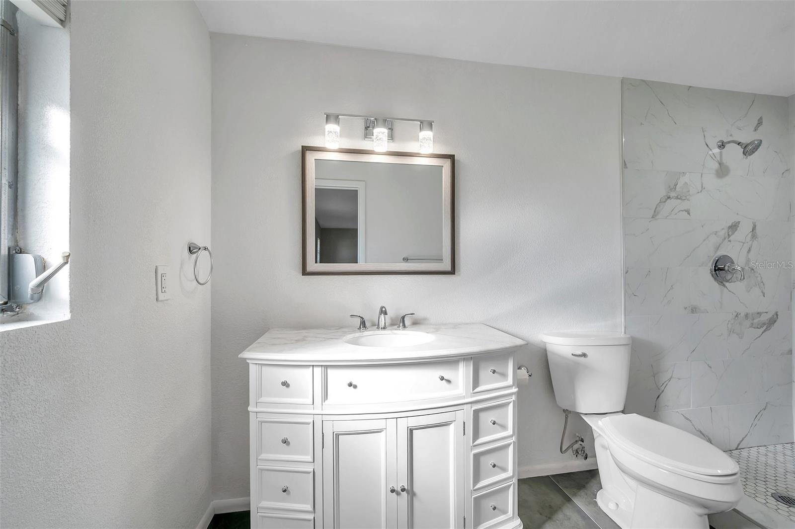 Image 32 of 42 For 1995 Meadow Drive