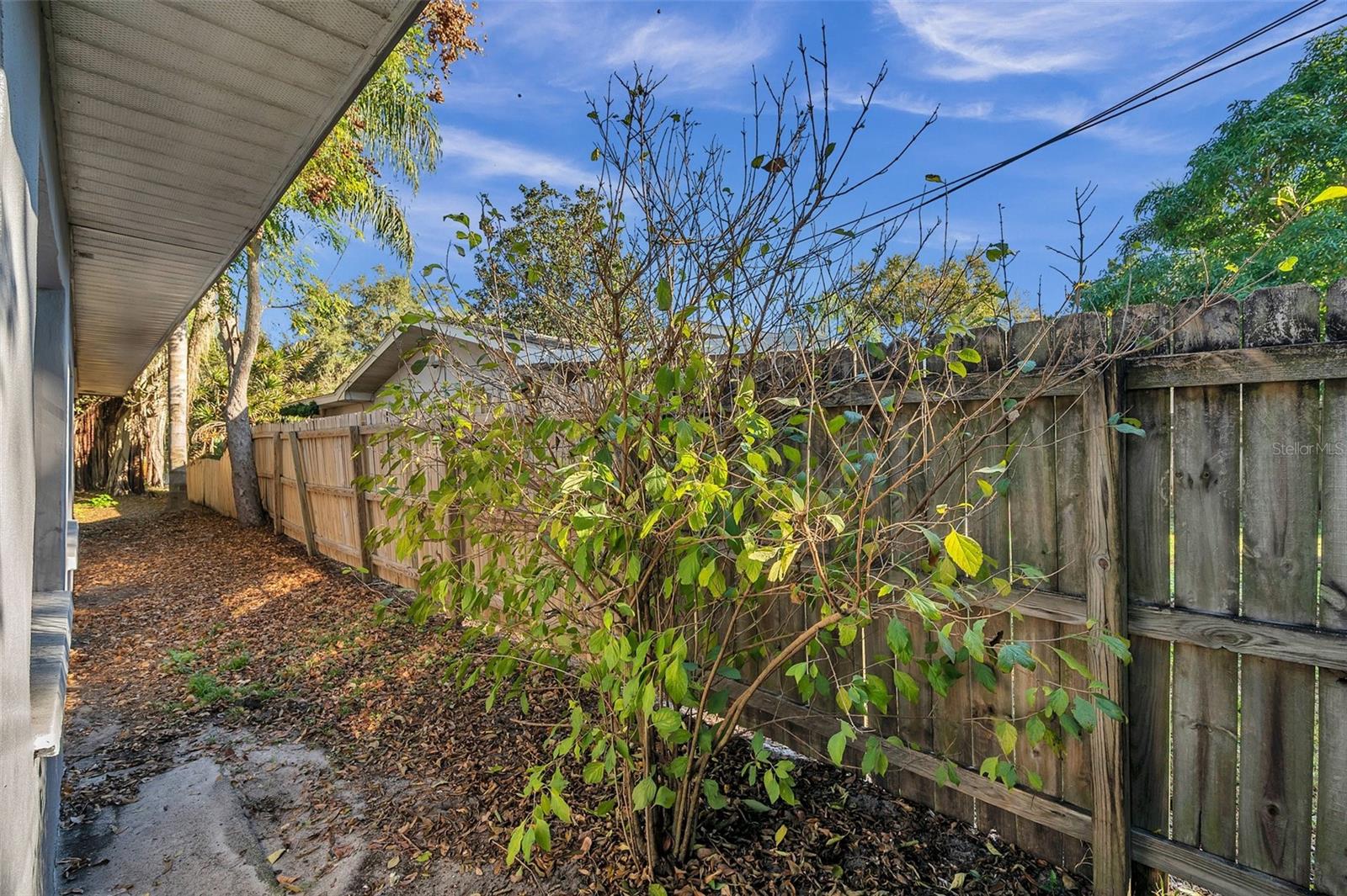 Image 39 of 42 For 1995 Meadow Drive