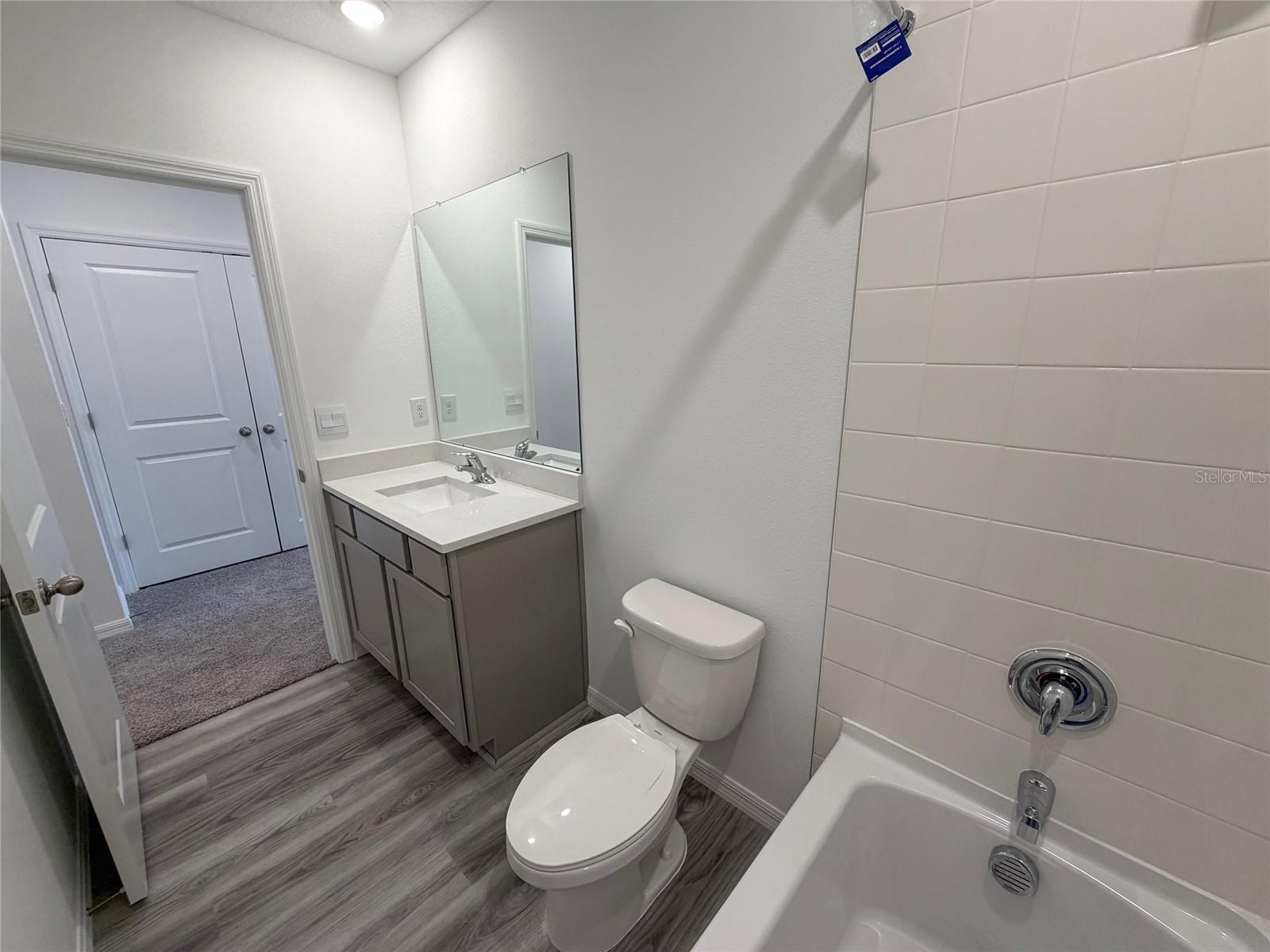 Image 32 of 53 For 11367 Velvet Apricot Drive