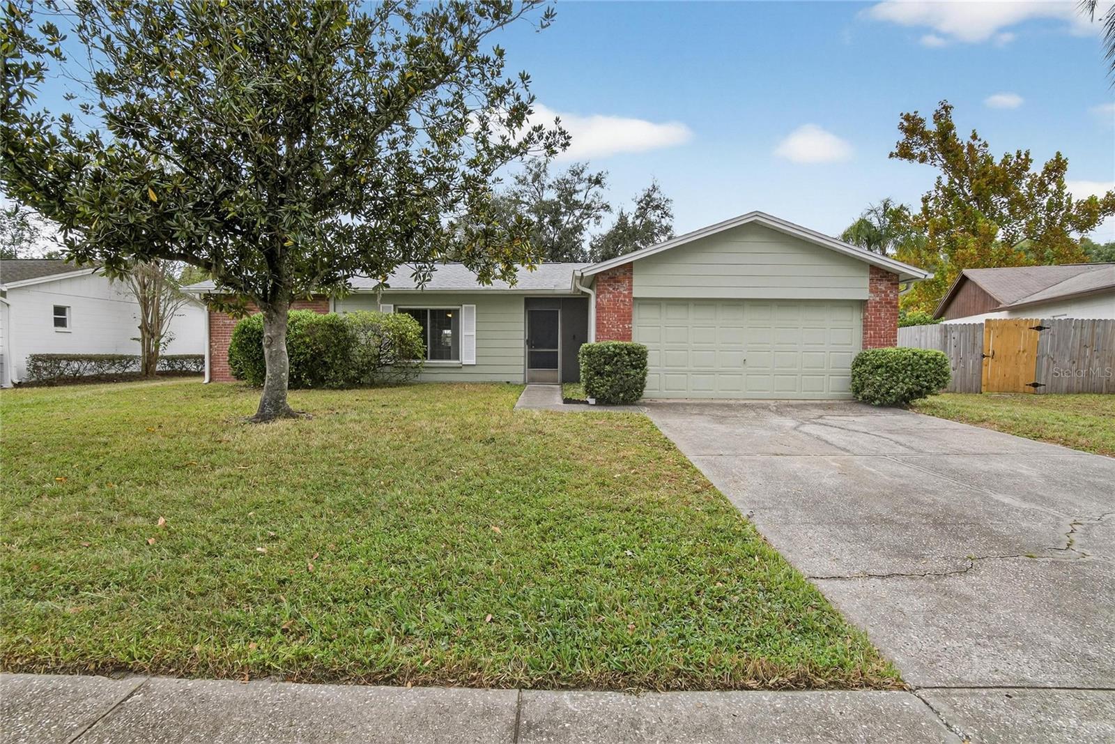 Details for 5012 Oakshire Drive, TAMPA, FL 33625