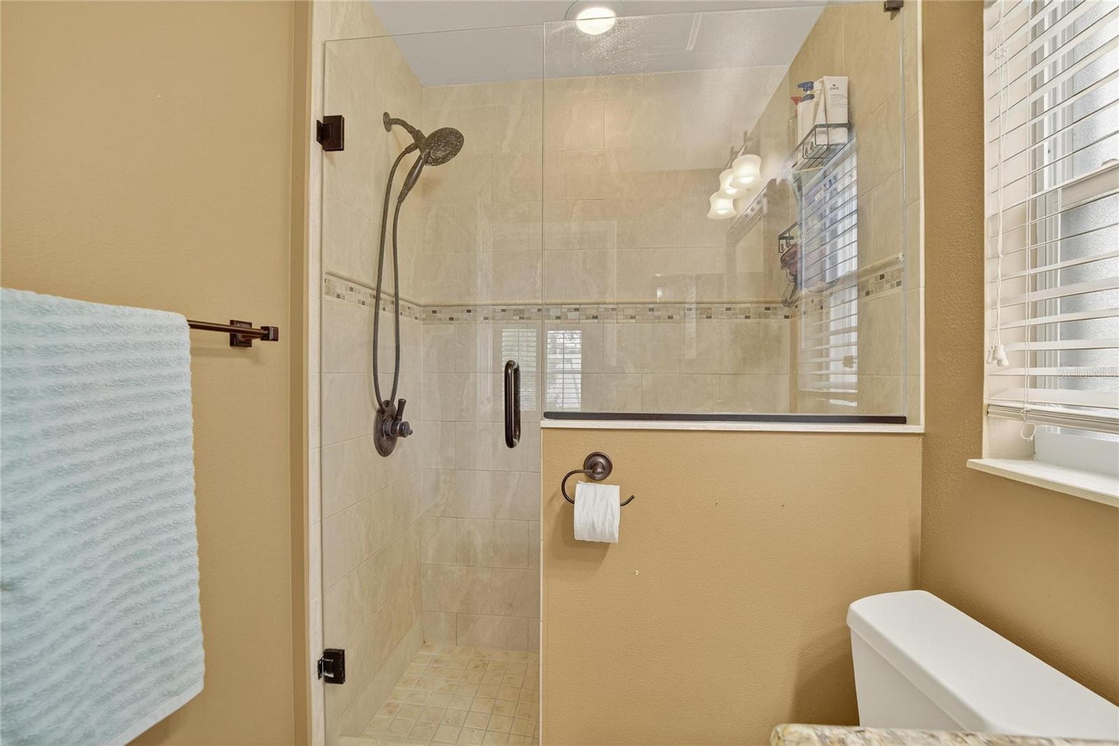 Image 17 of 30 For 5012 Oakshire Drive