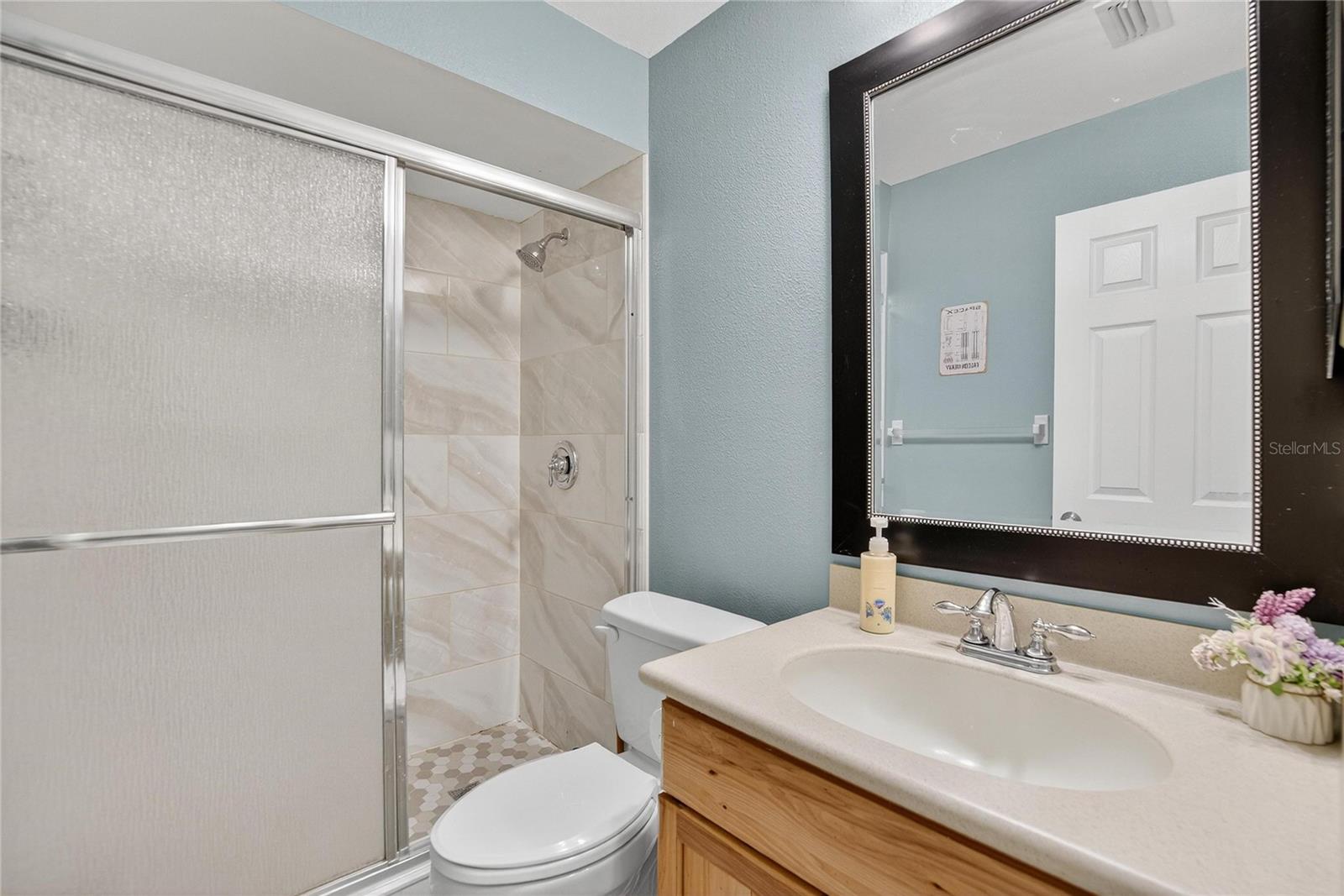 Image 20 of 30 For 5012 Oakshire Drive