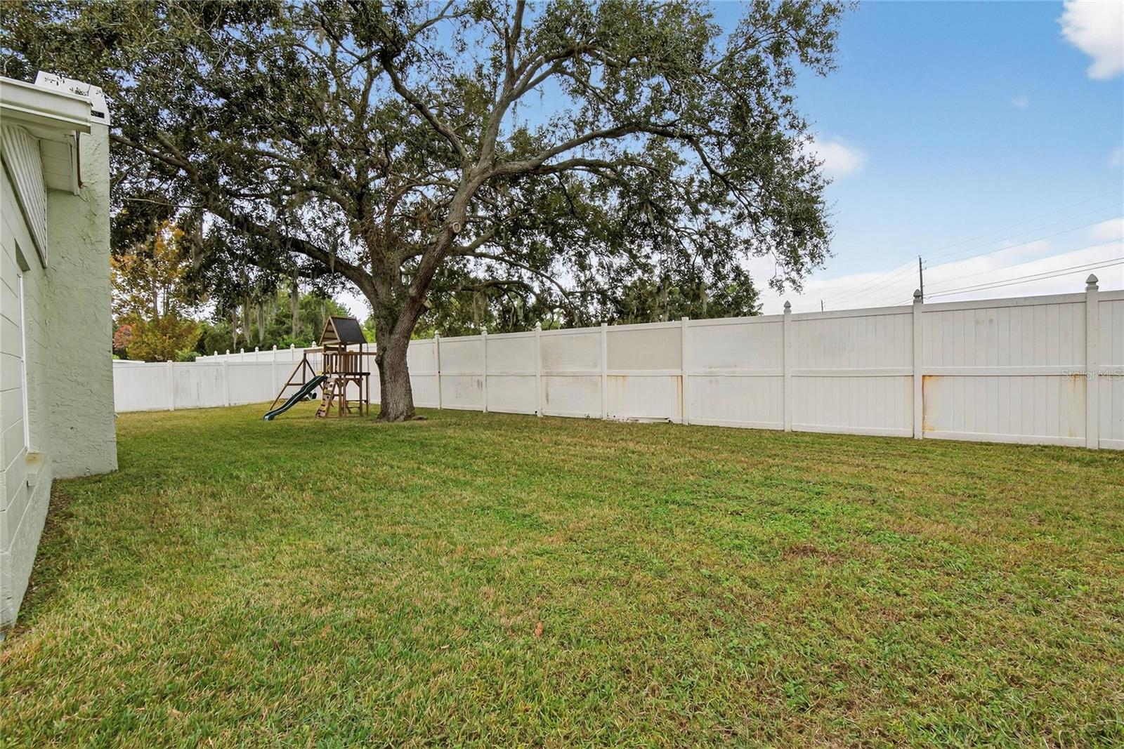 Image 27 of 30 For 5012 Oakshire Drive