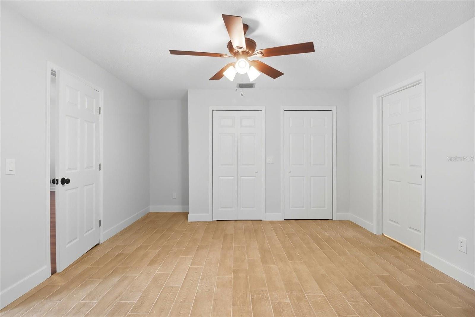 Image 18 of 39 For 4737 Sawmill Way