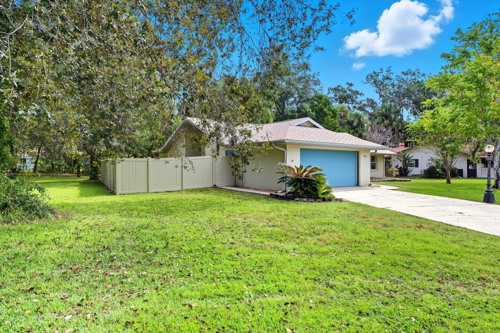 Image 2 of 39 For 4737 Sawmill Way