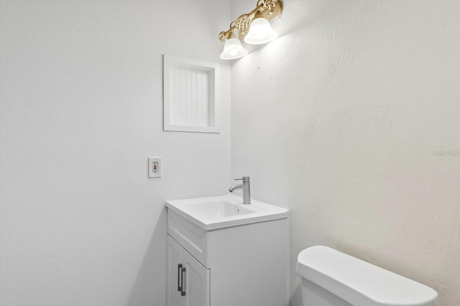 Image 28 of 39 For 4737 Sawmill Way