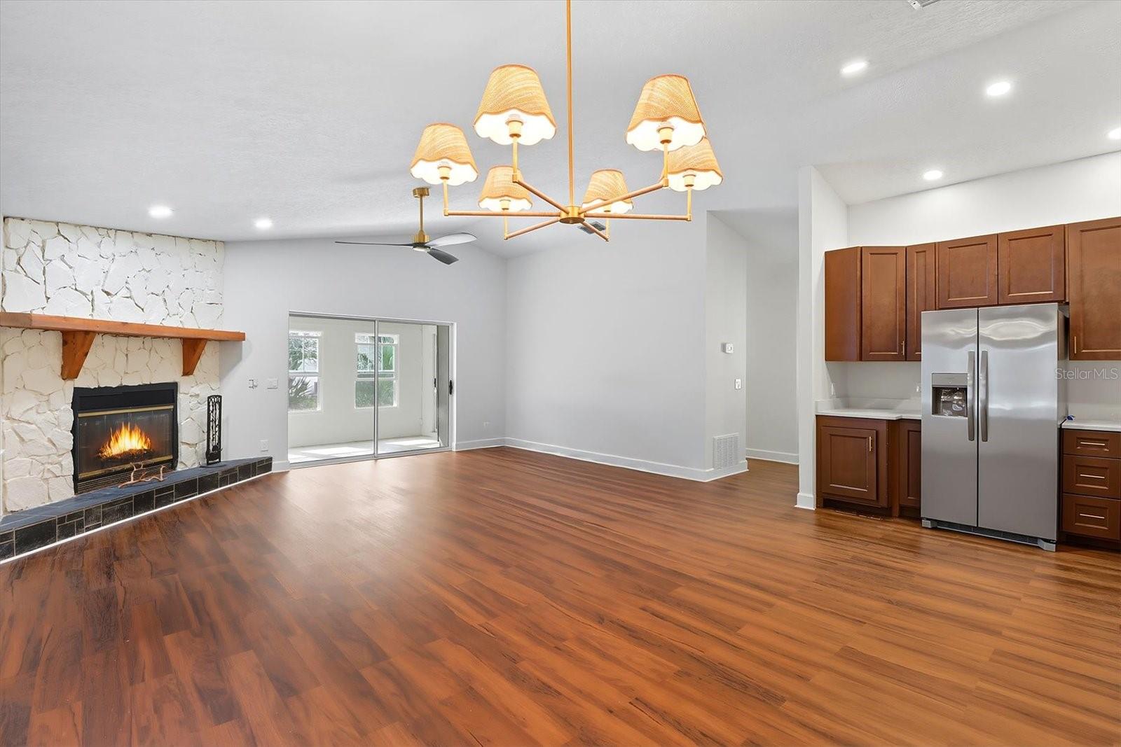 Image 8 of 39 For 4737 Sawmill Way