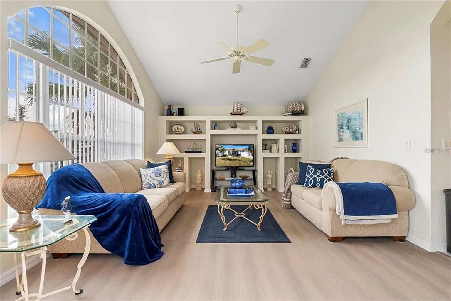 Image 17 of 51 For 5430 Almar Drive