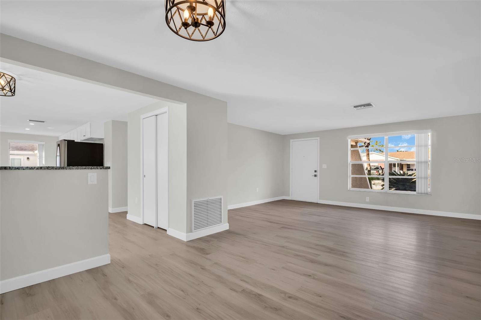 Image 10 of 38 For 6450 Tralee Avenue