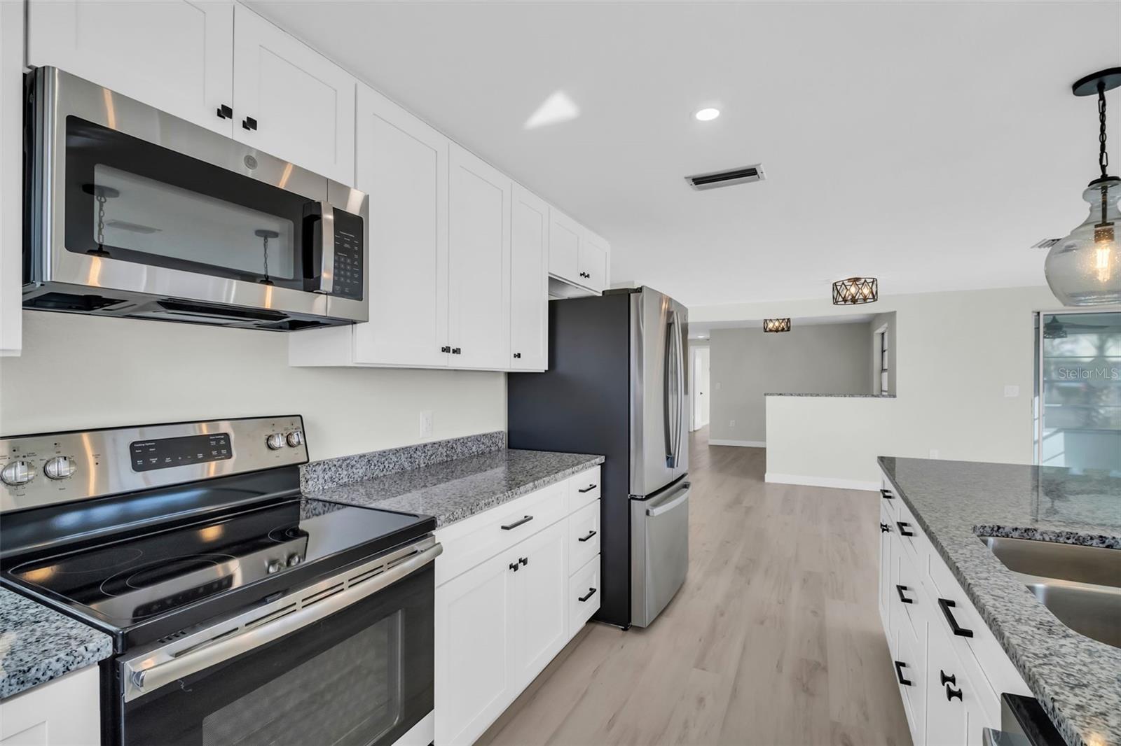 Image 19 of 38 For 6450 Tralee Avenue