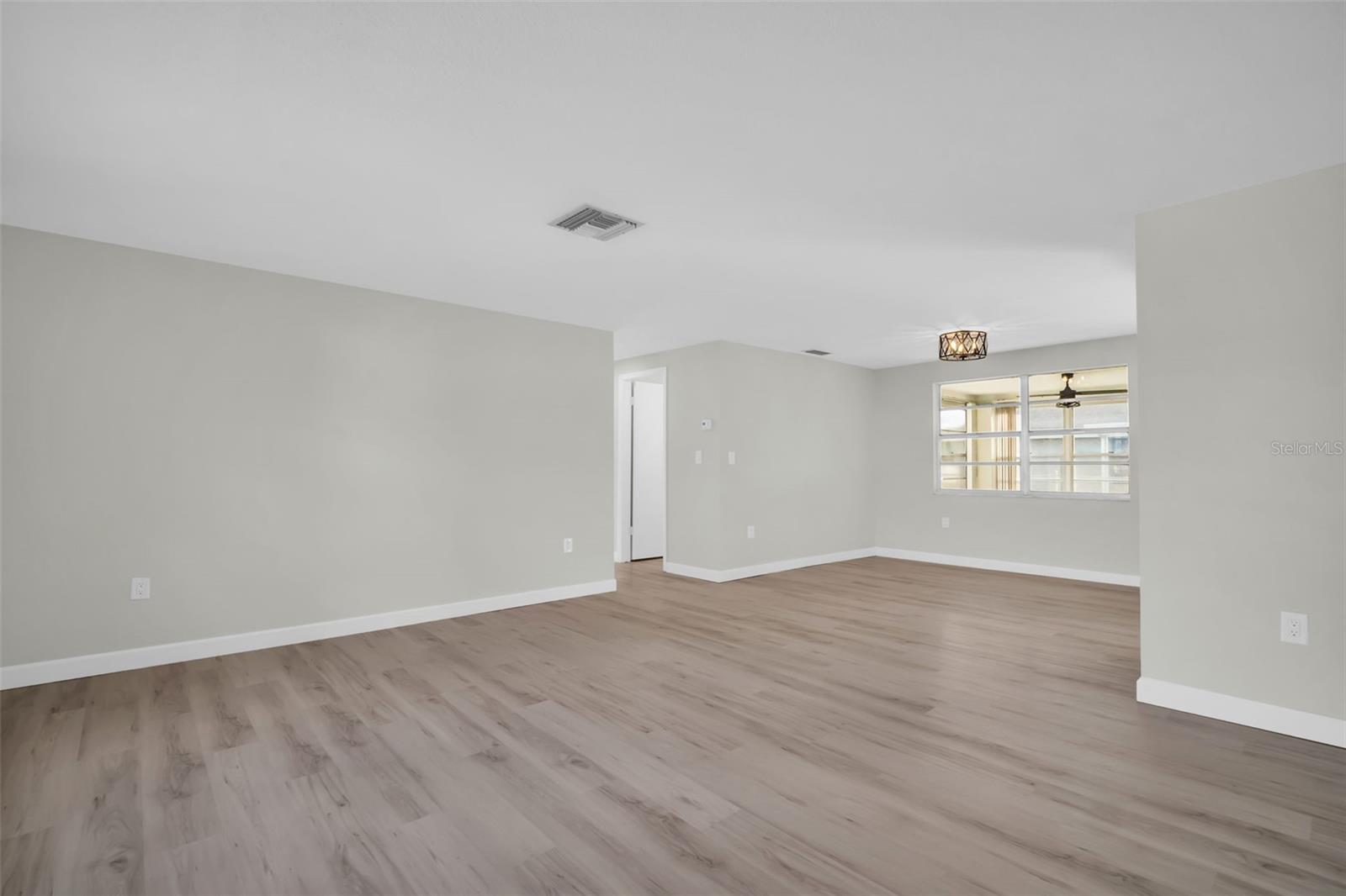 Image 4 of 38 For 6450 Tralee Avenue