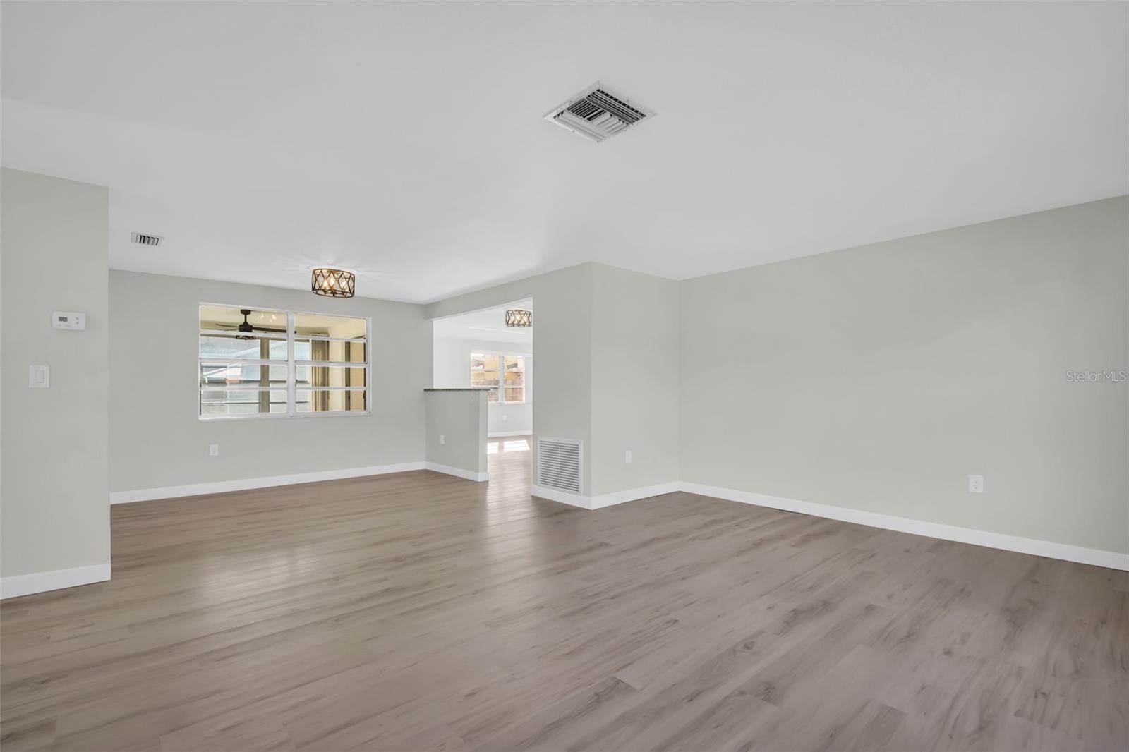 Image 6 of 38 For 6450 Tralee Avenue