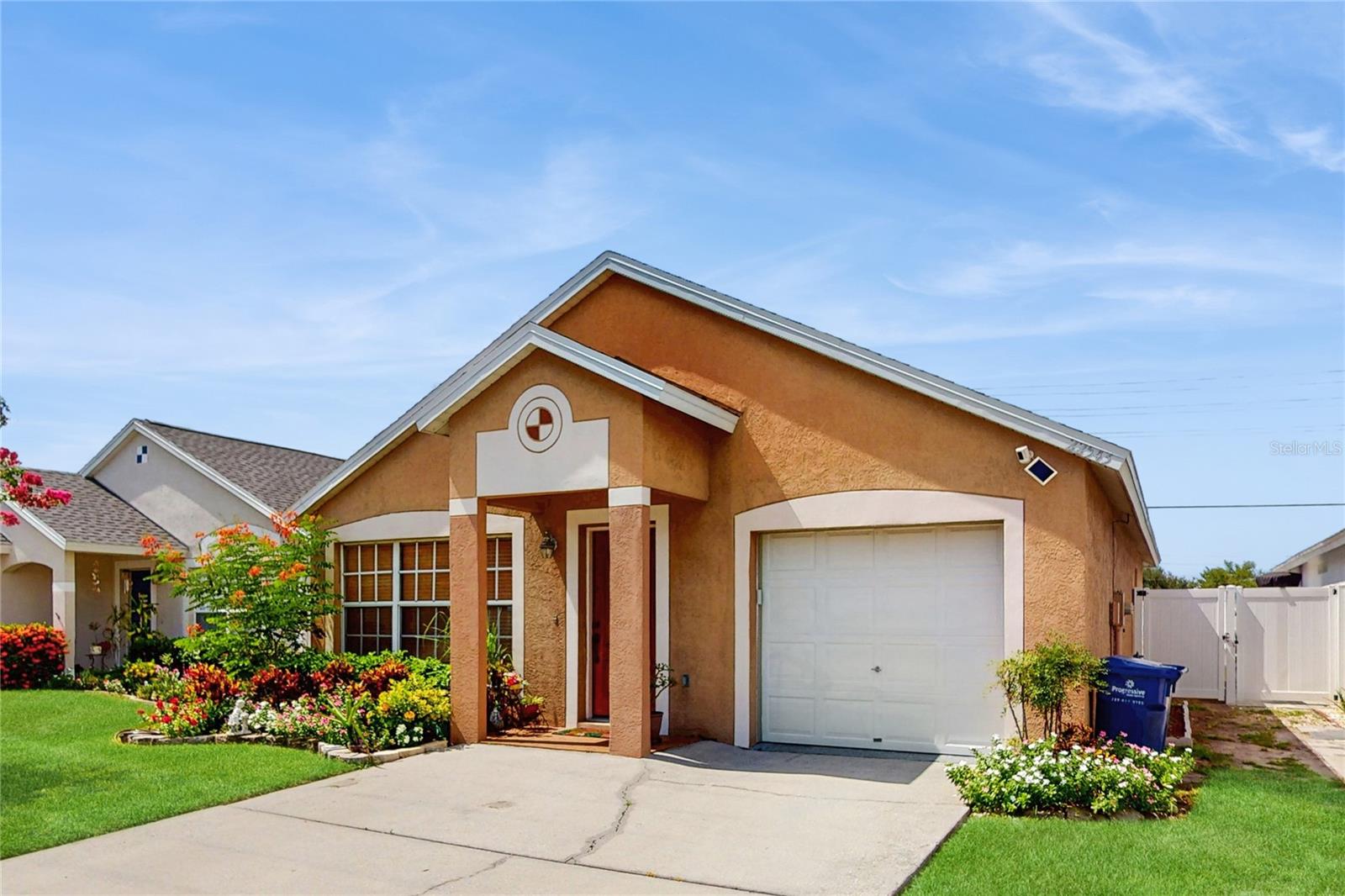 Image 2 of 23 For 22543 Saint Thomas Circle