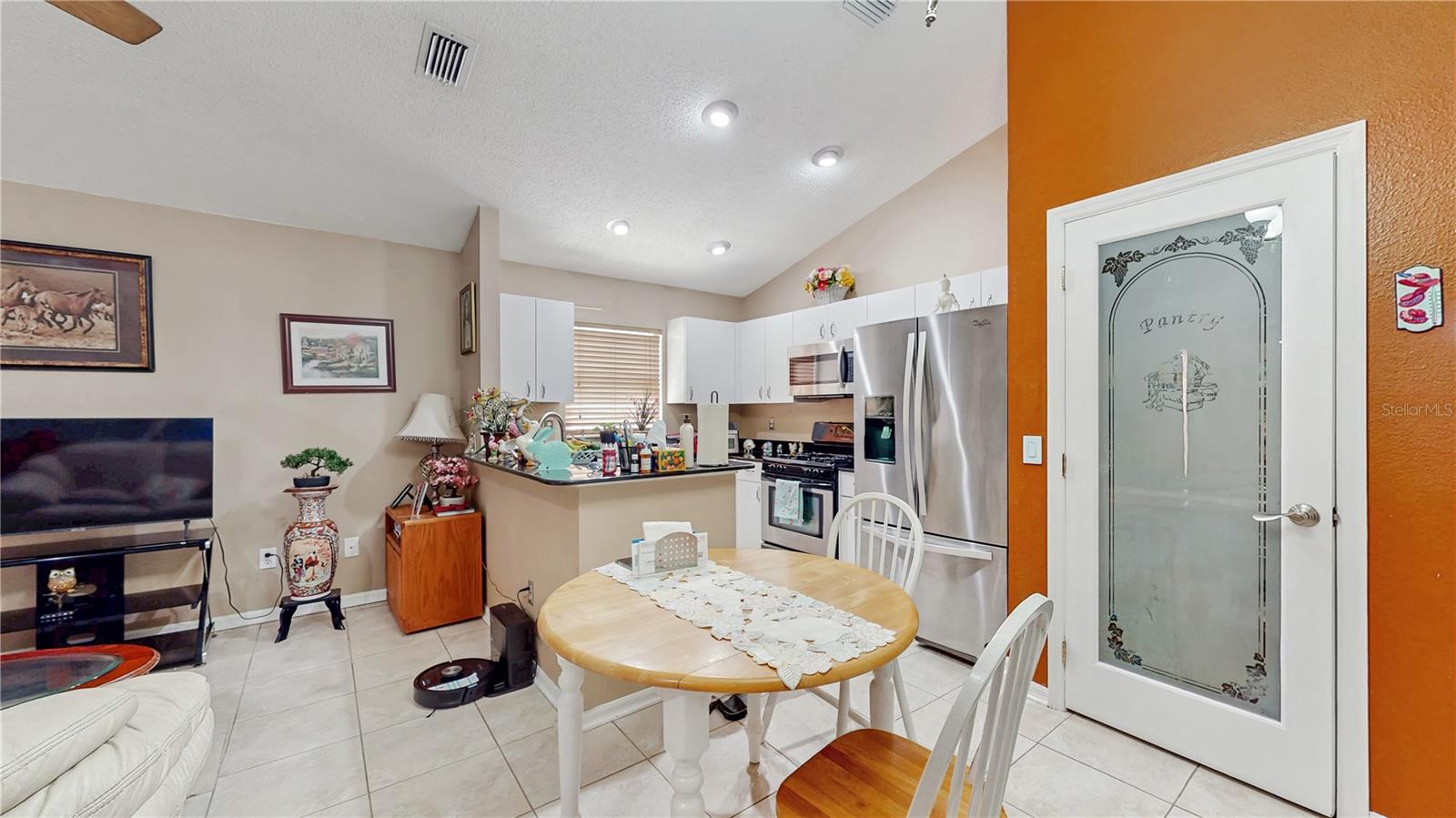 Image 7 of 23 For 22543 Saint Thomas Circle