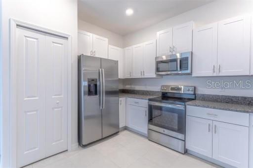 Image 10 of 30 For 32025 Powderpuff Mimosa Dr