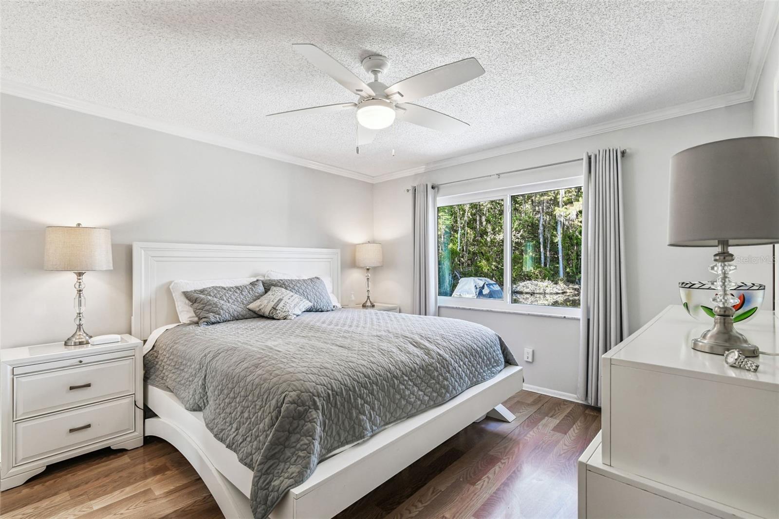 Listing photo id 9 for 11539 Scotch Pine Drive