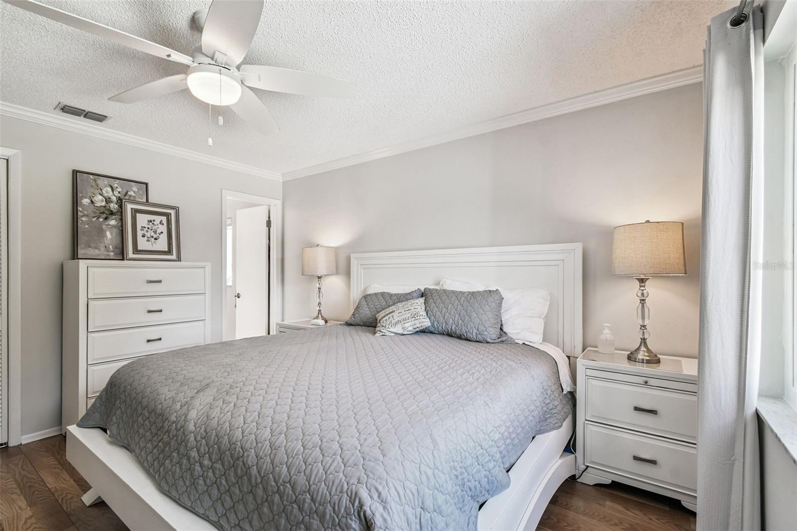 Listing photo id 10 for 11539 Scotch Pine Drive