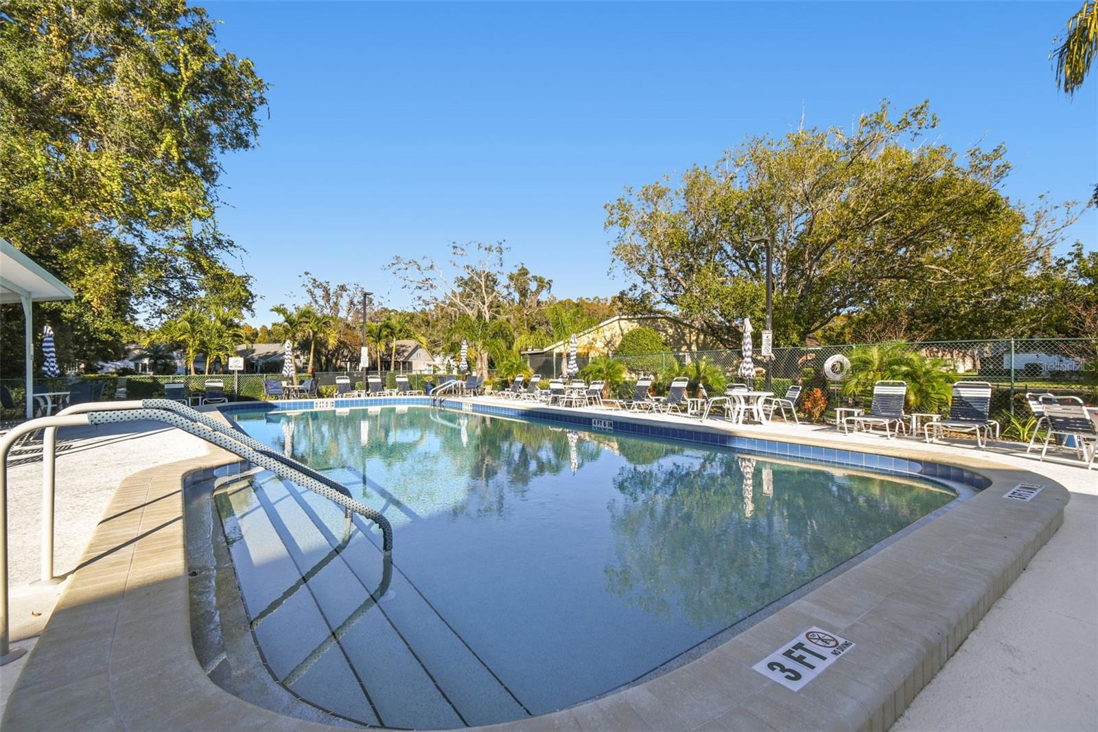 Listing photo id 38 for 11539 Scotch Pine Drive