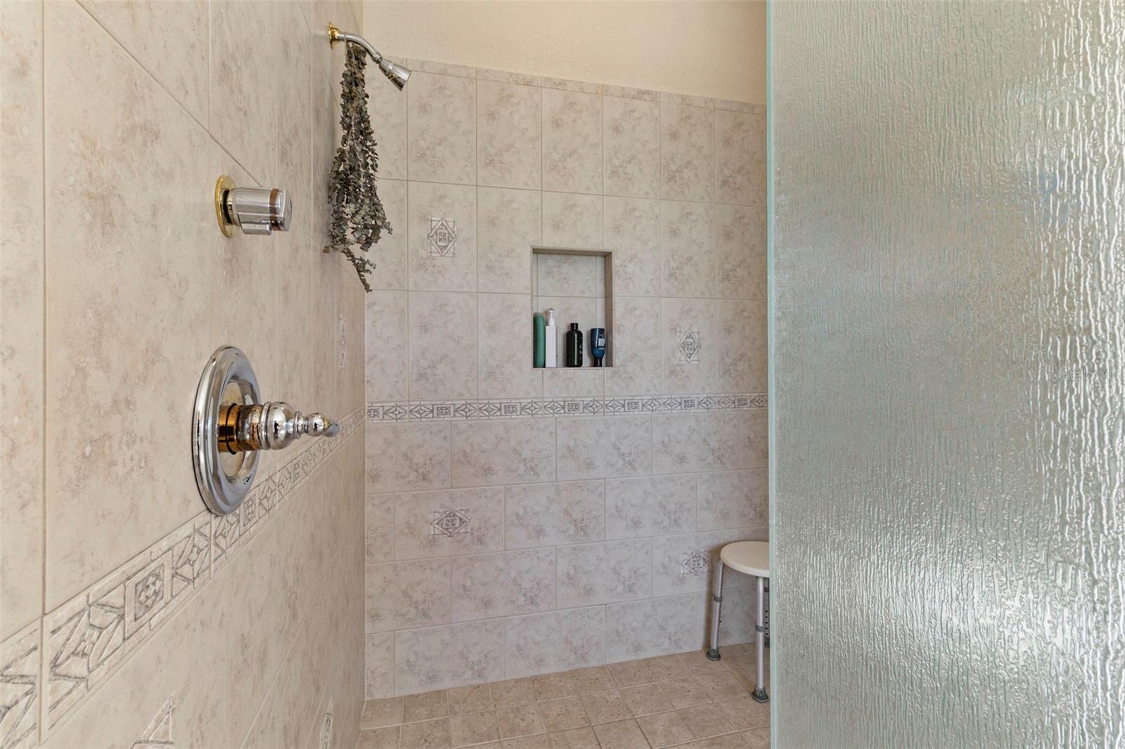 Image 34 of 71 For 5323 Early Terrace