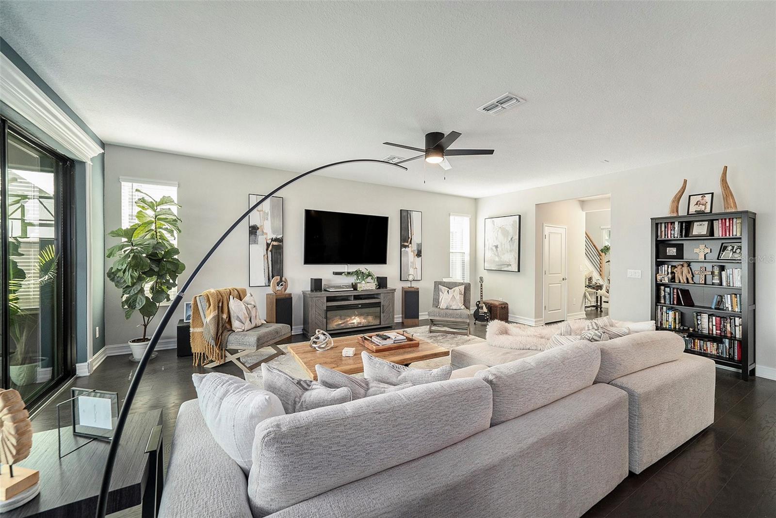 Image 10 of 55 For 4700 San Martino Drive