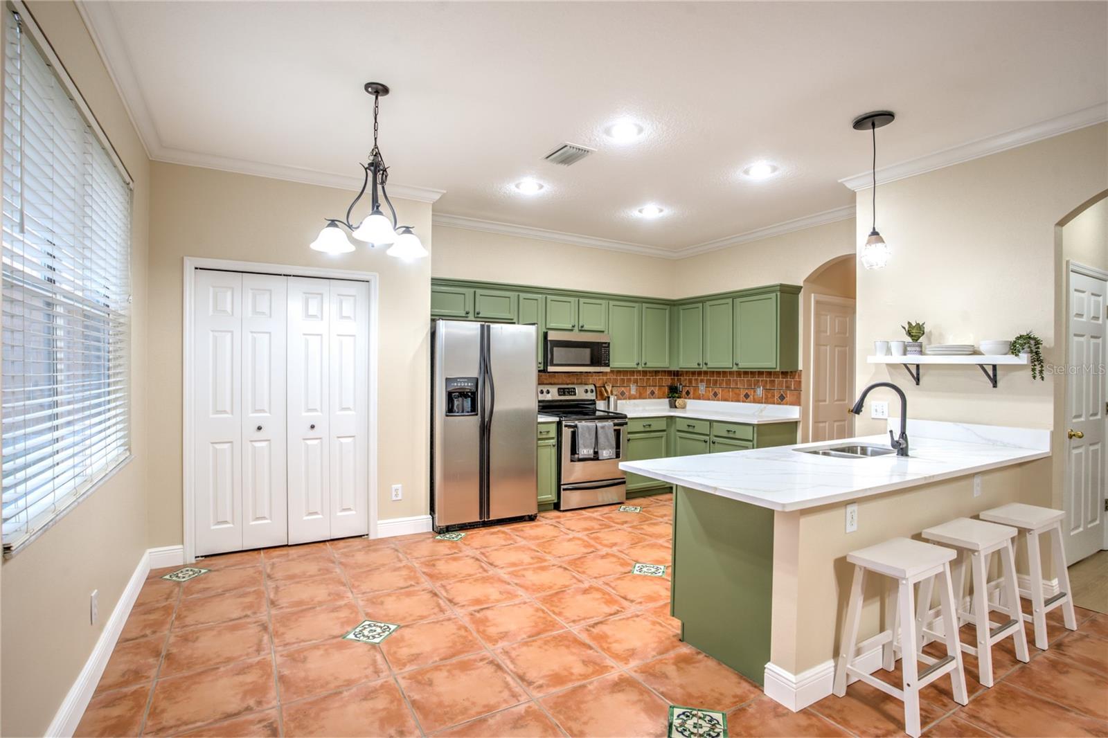 Image 10 of 45 For 6133 Lanshire Drive