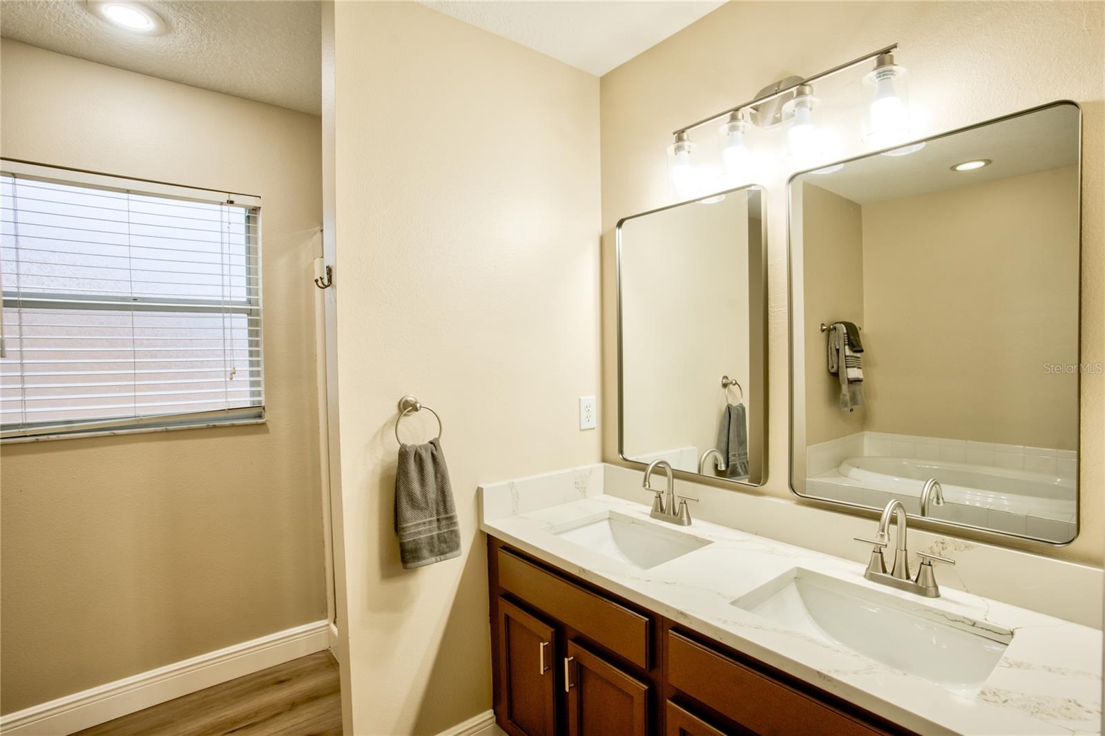 Image 29 of 45 For 6133 Lanshire Drive