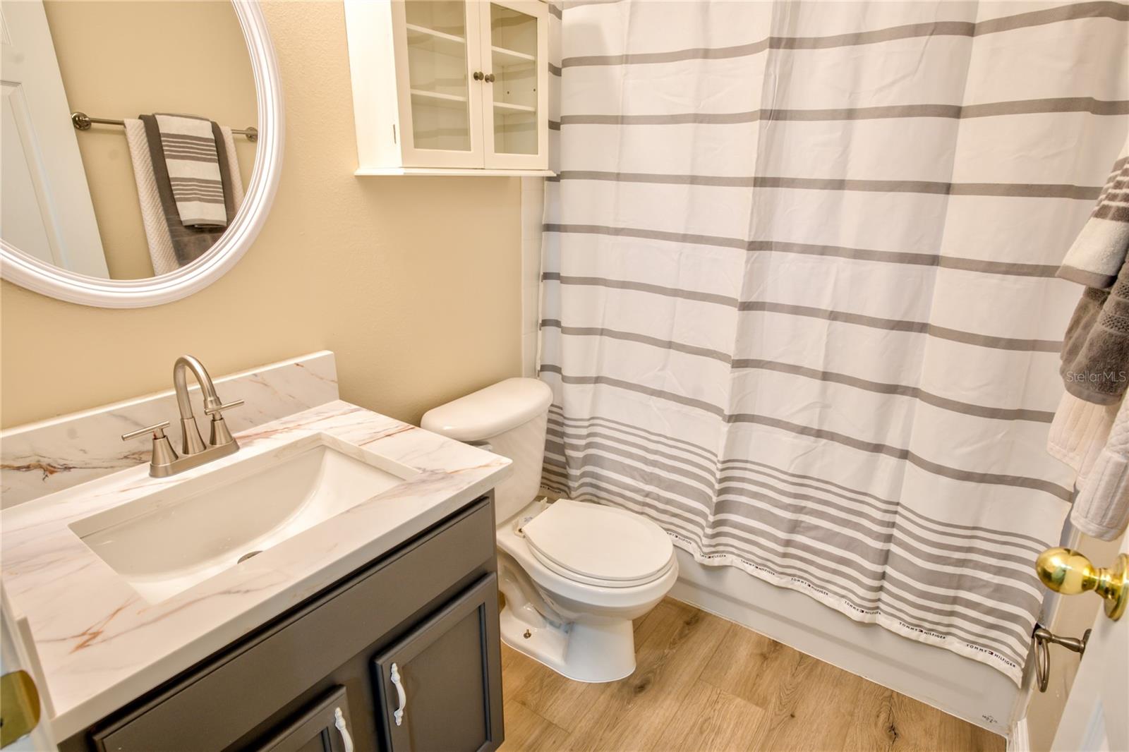 Image 34 of 45 For 6133 Lanshire Drive