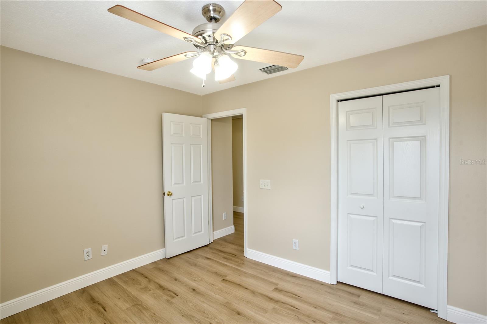 Image 38 of 45 For 6133 Lanshire Drive