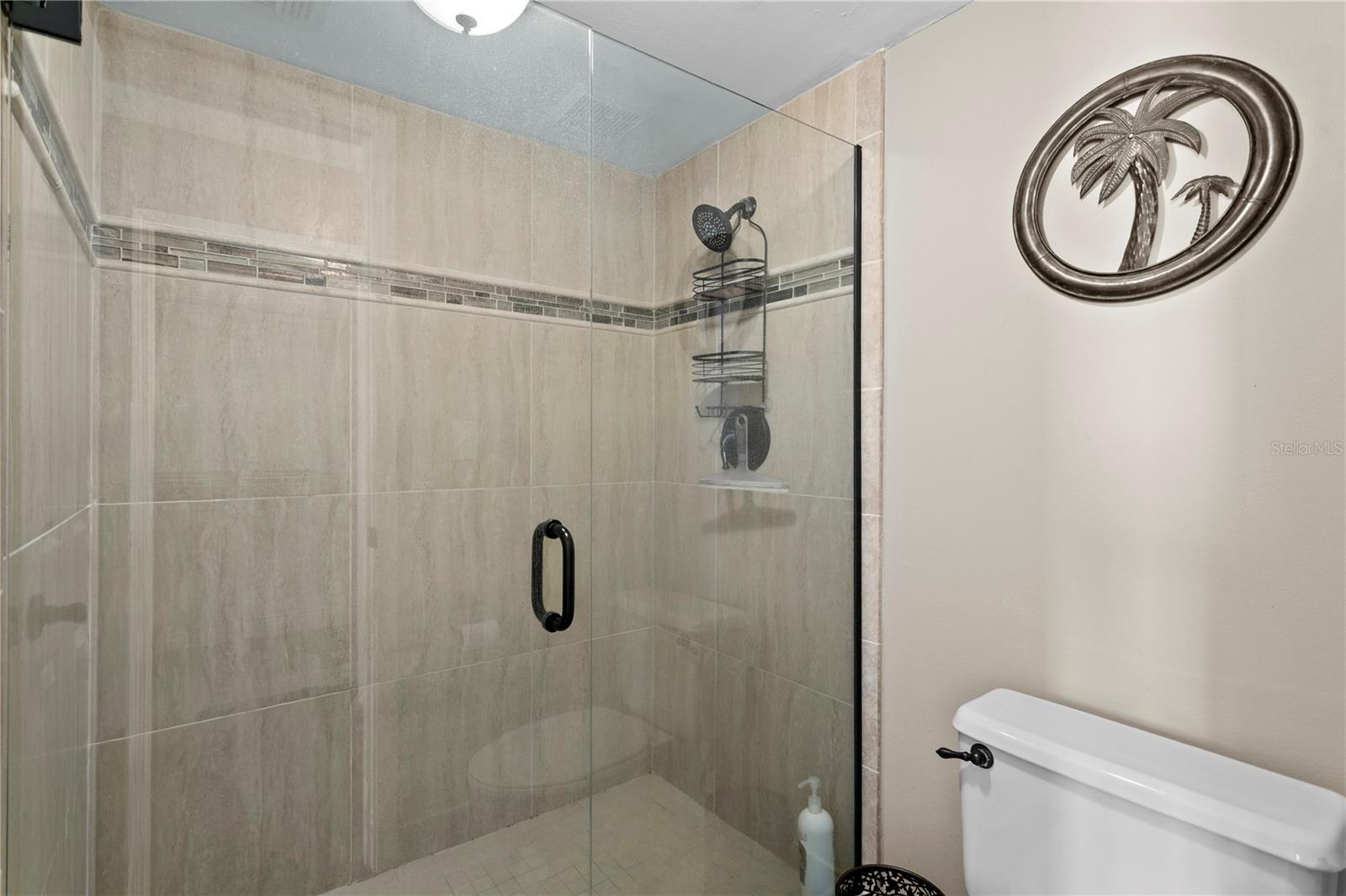 Listing photo id 19 for 5279 Isla Key Boulevard S 211