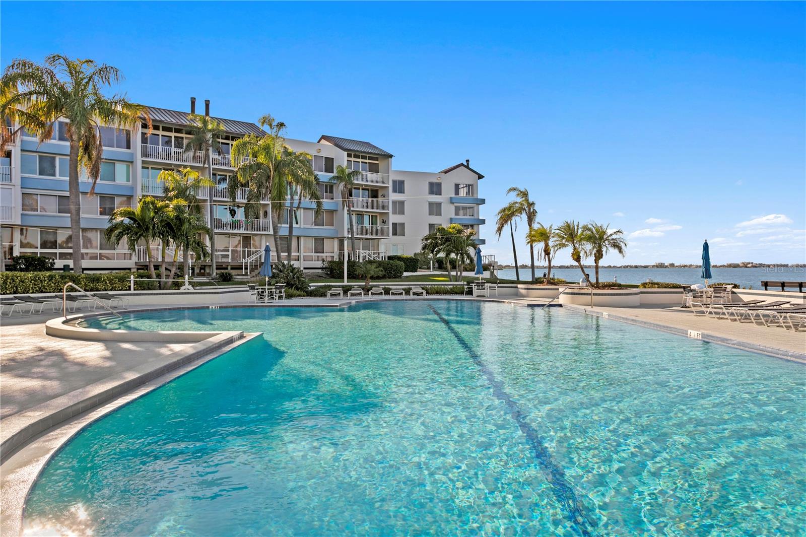 Listing photo id 25 for 5279 Isla Key Boulevard S 211