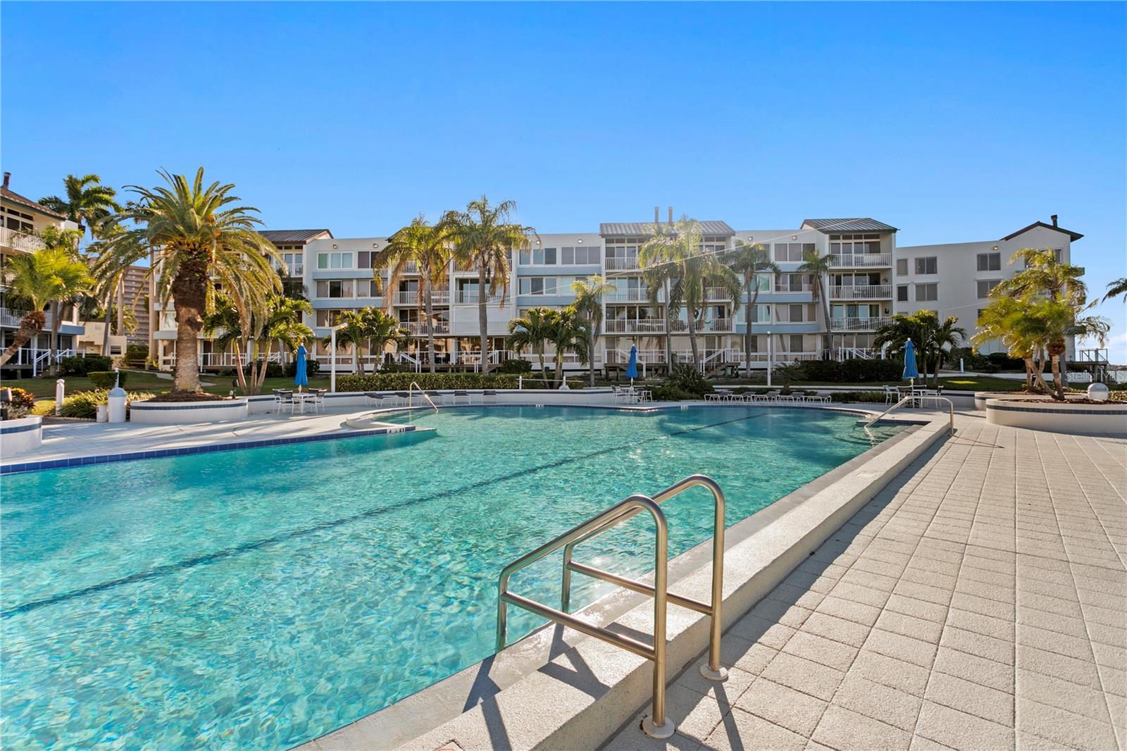 Listing photo id 26 for 5279 Isla Key Boulevard S 211