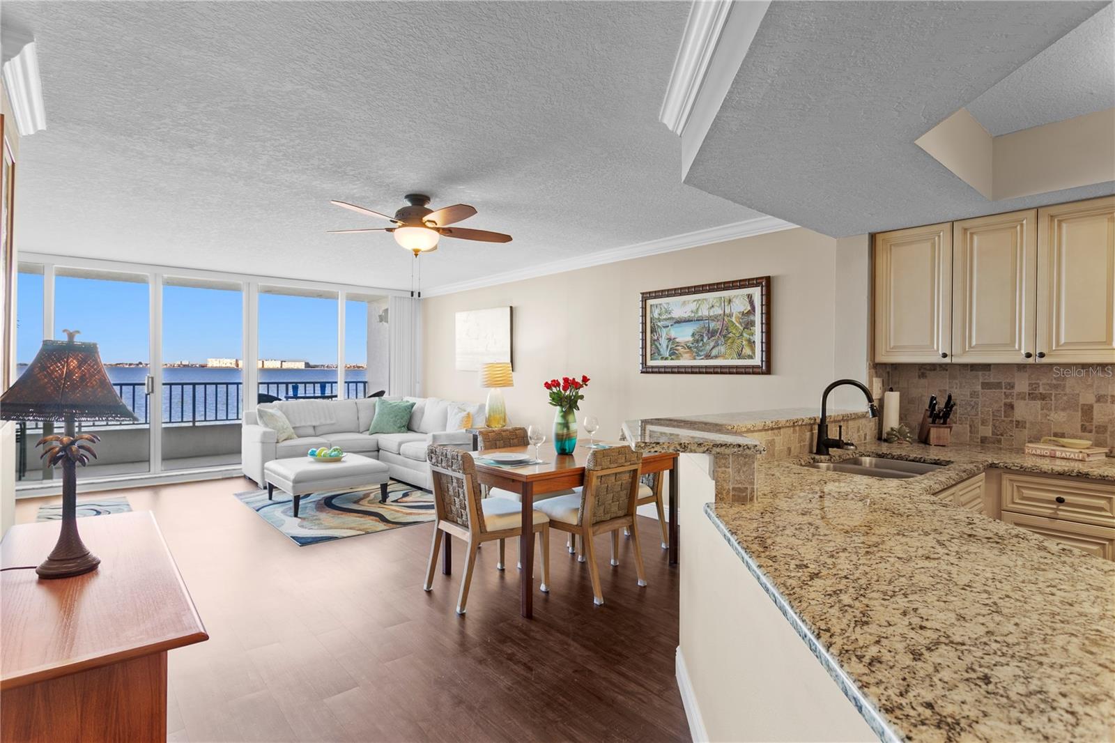 Listing photo id 1 for 5279 Isla Key Boulevard S 211