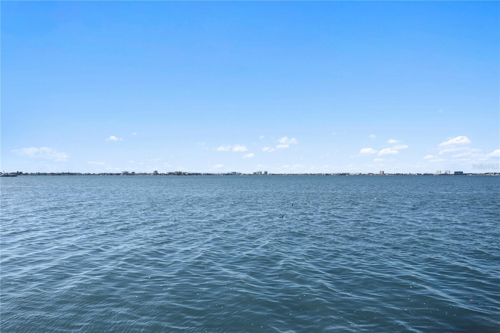 Listing photo id 30 for 5279 Isla Key Boulevard S 211