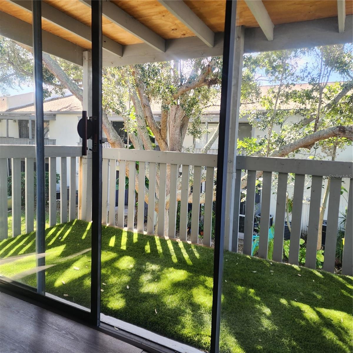 Image 2 of 18 For 876 116th Avenue N 102