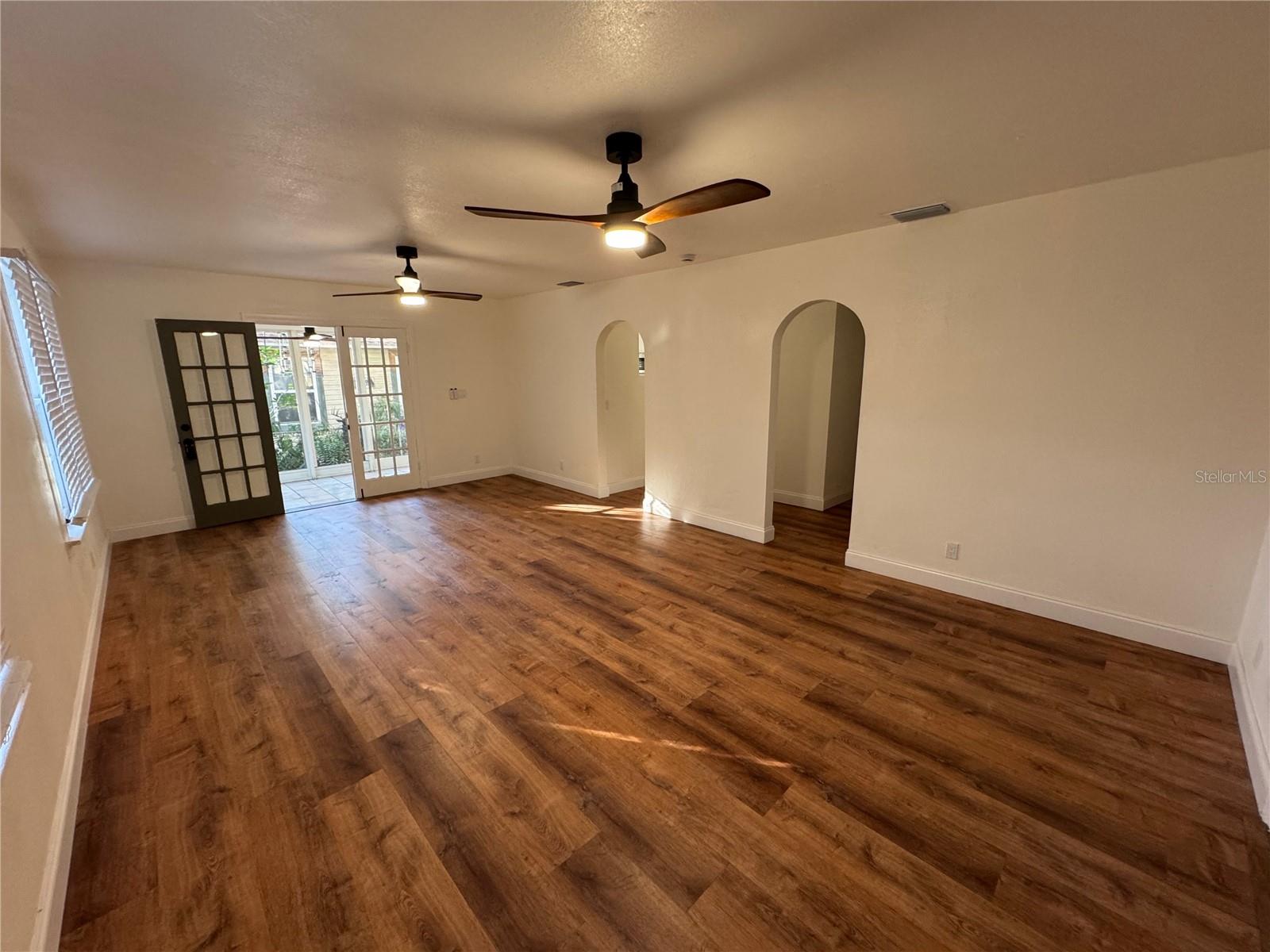 Image 4 of 23 For 1119 Newton Avenue S