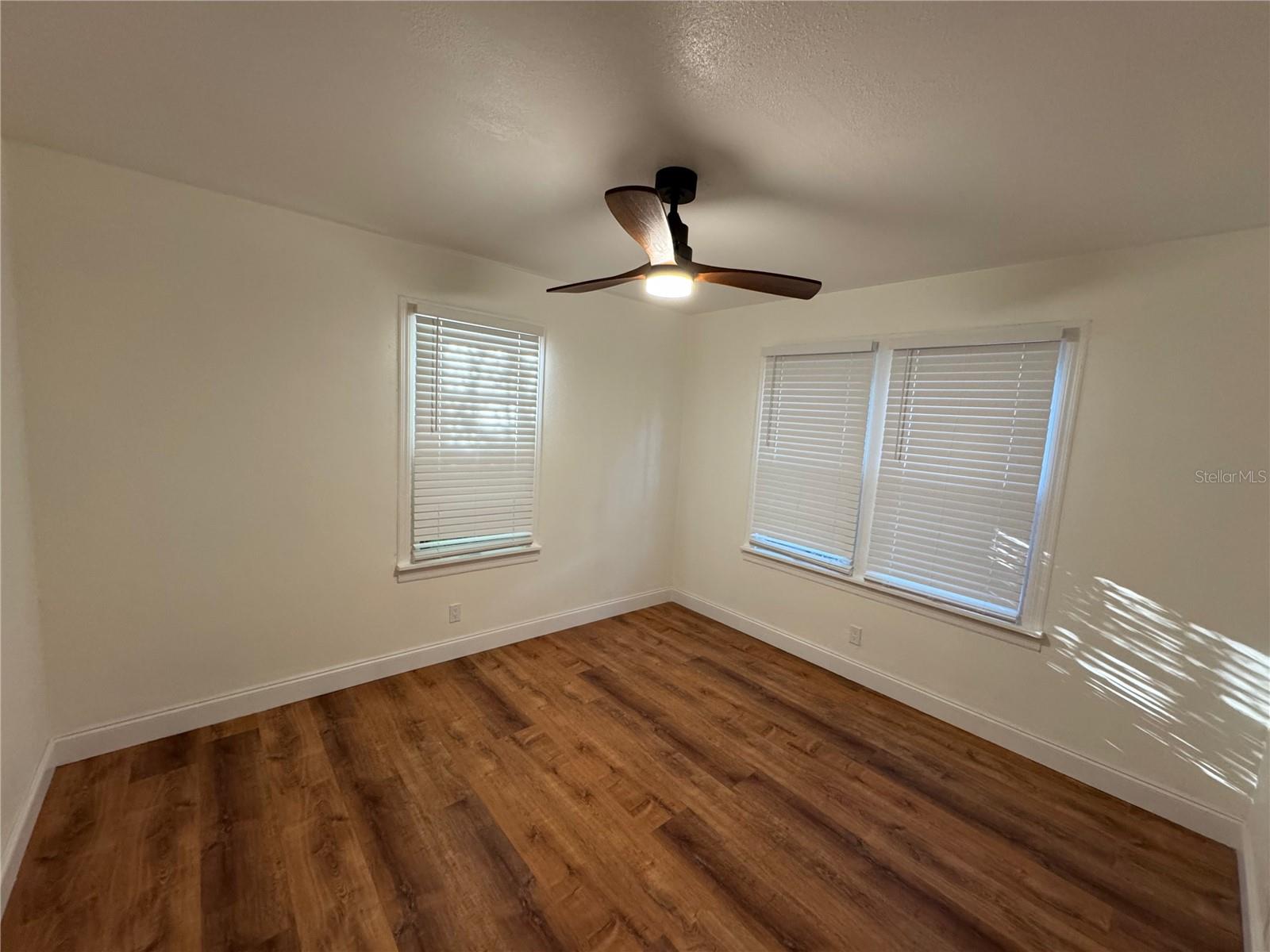 Image 8 of 23 For 1119 Newton Avenue S