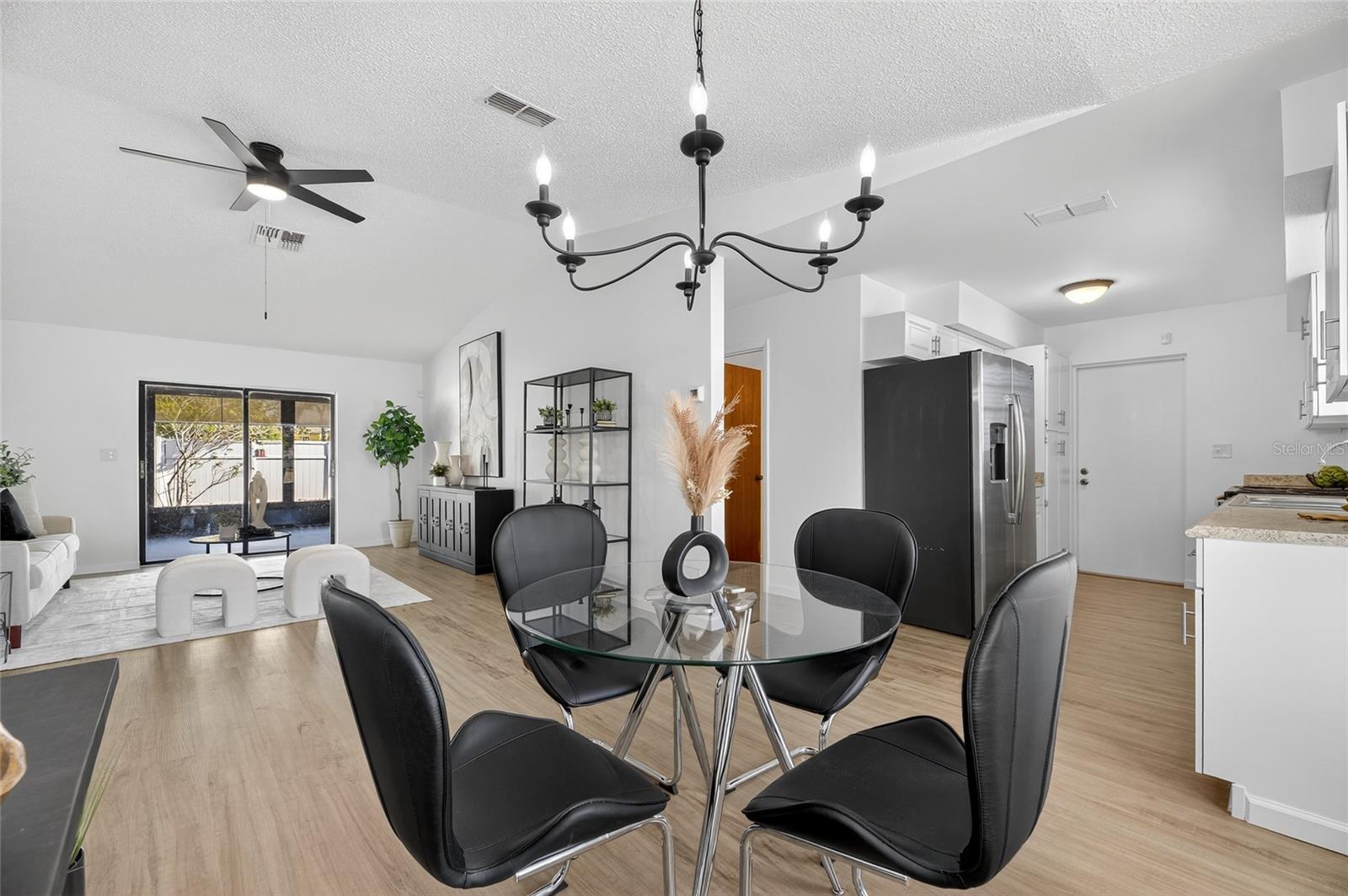 Image 16 of 39 For 13035 Santee Street