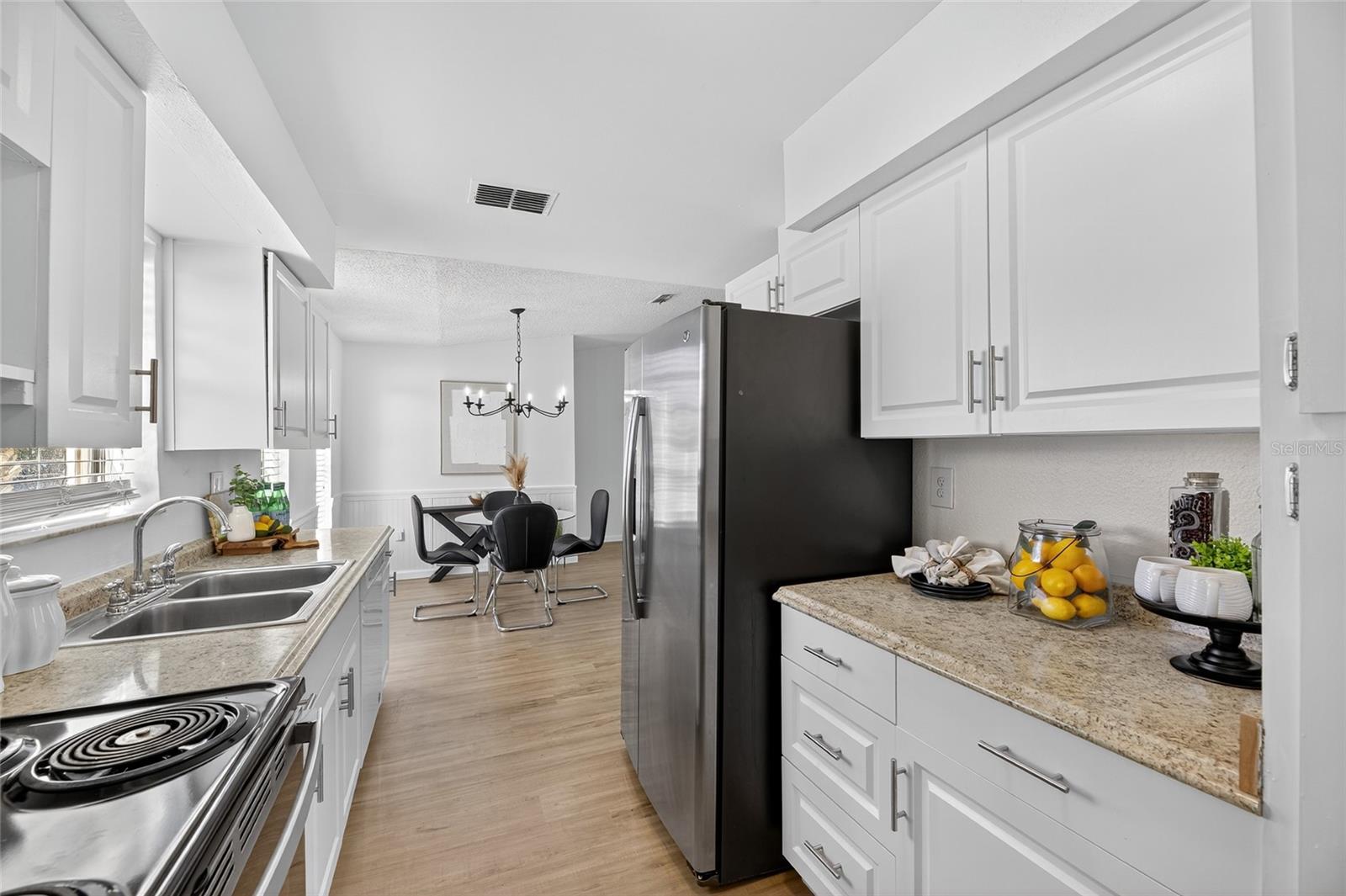 Image 20 of 39 For 13035 Santee Street