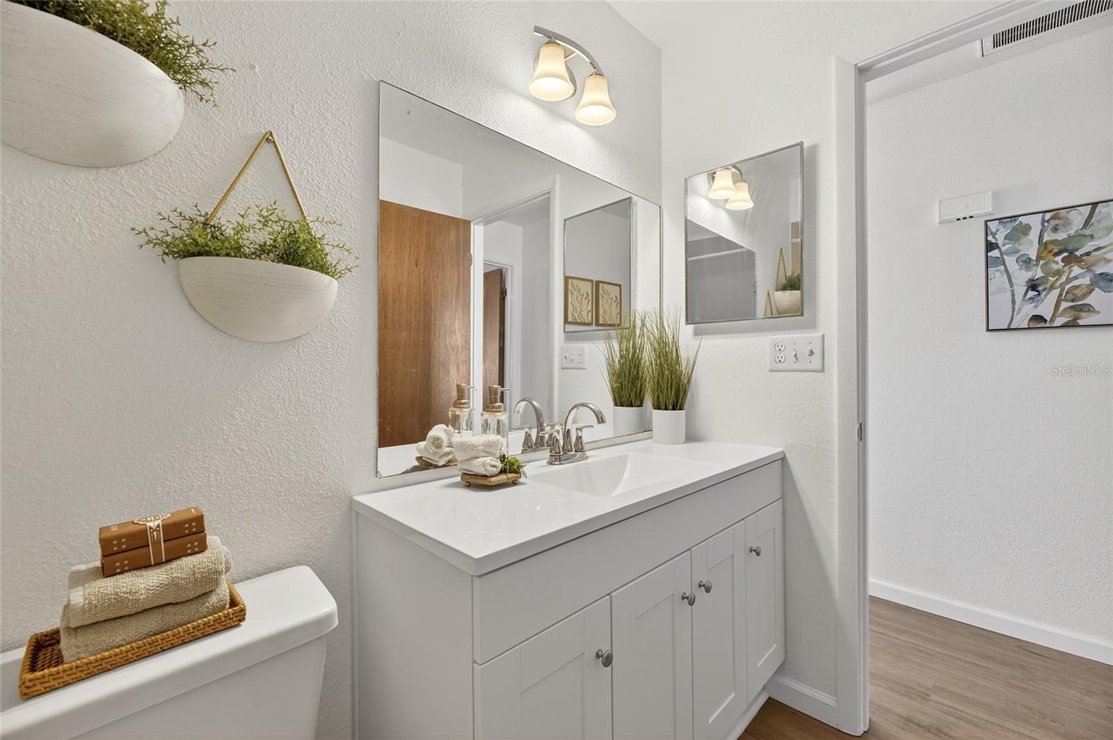 Image 27 of 39 For 13035 Santee Street