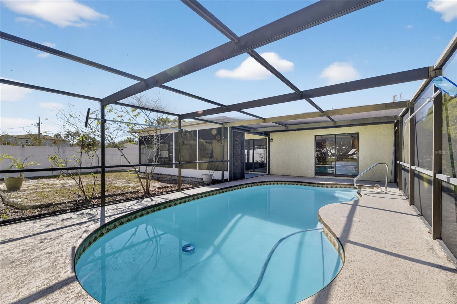 Image 31 of 39 For 13035 Santee Street