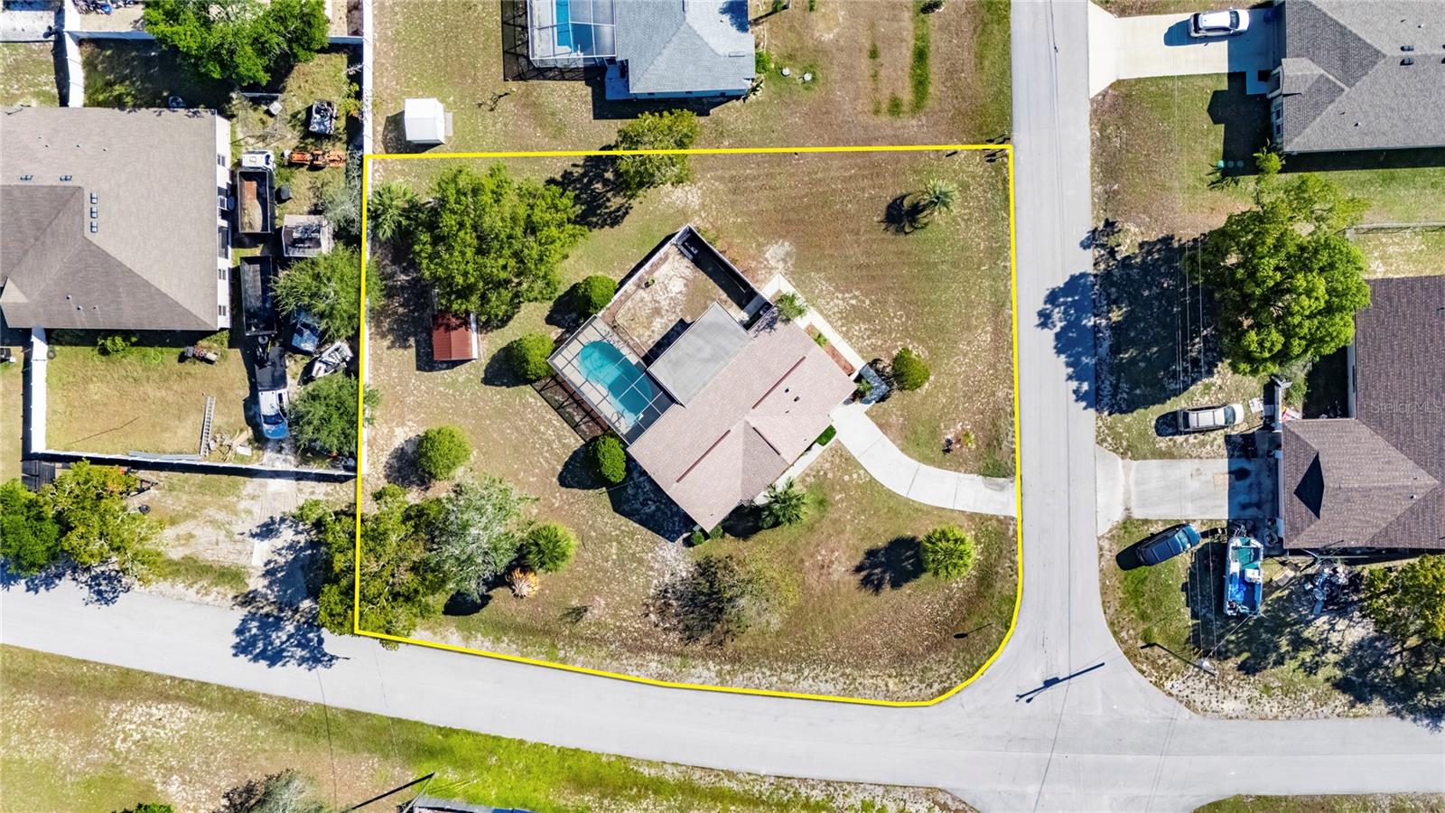 Image 36 of 39 For 13035 Santee Street