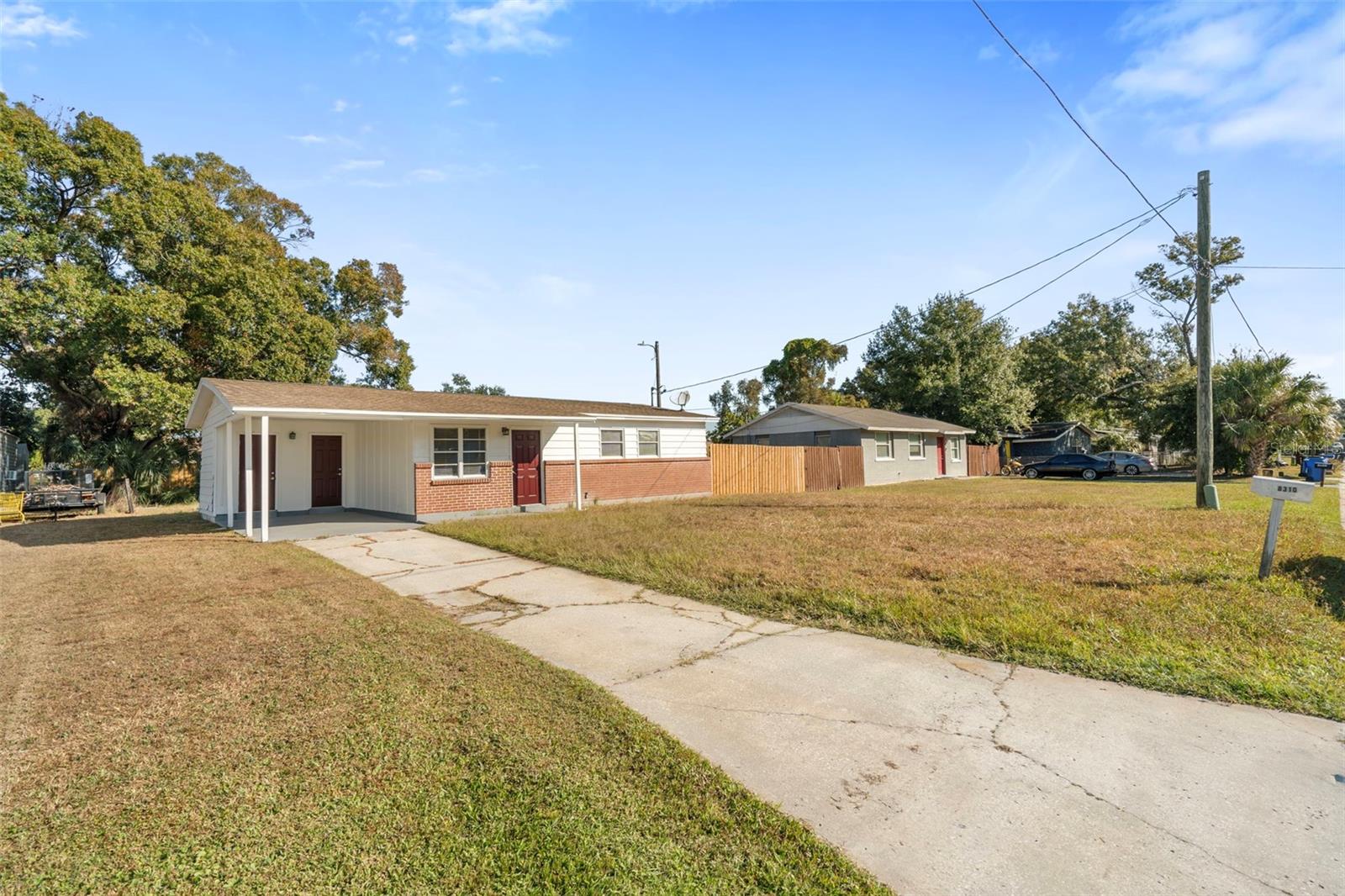 Listing photo id 1 for 8310 Croton Avenue