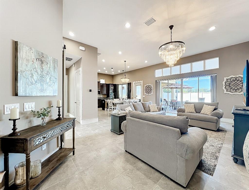 Image 4 of 59 For 4684 Arbor Way