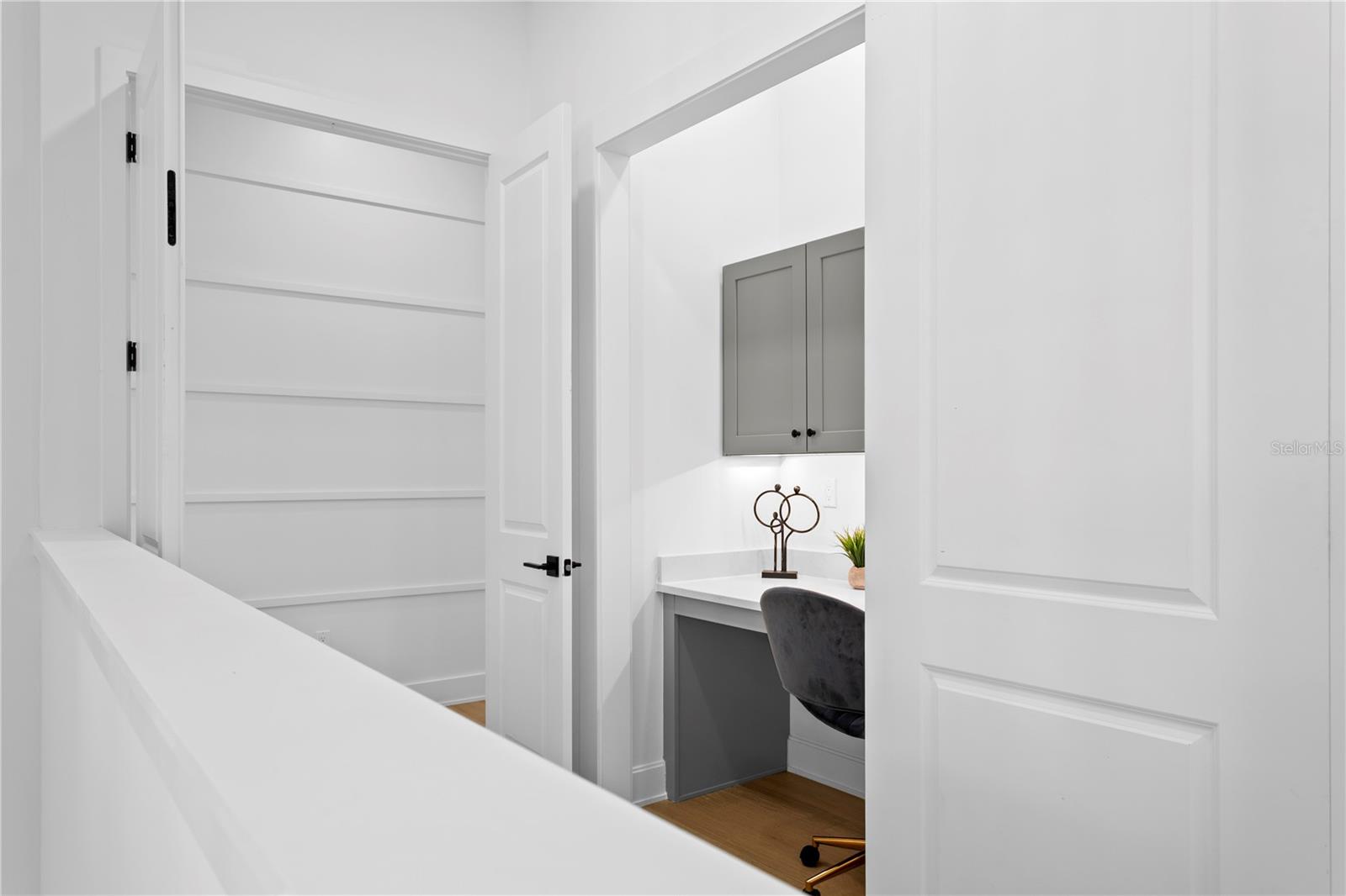 Image 25 of 60 For 450 Gilman Place N