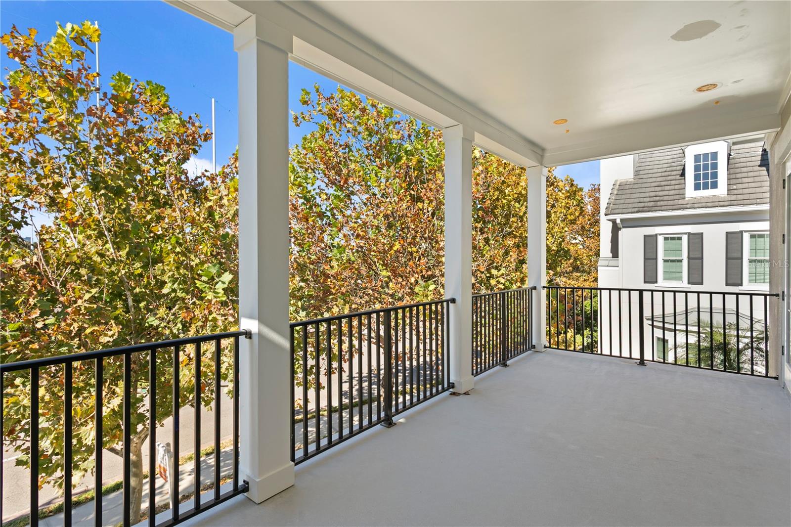 Image 48 of 60 For 450 Gilman Place N