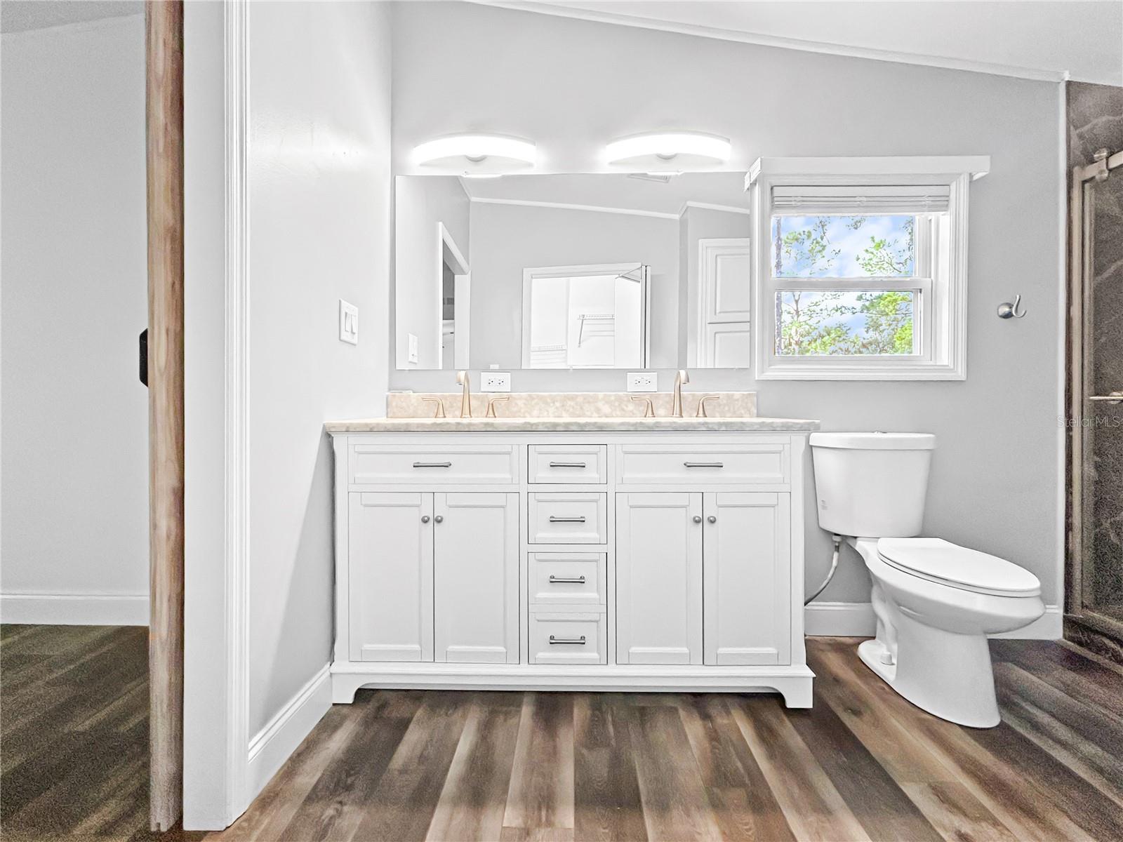 Image 15 of 32 For 4116 Amanda Drive