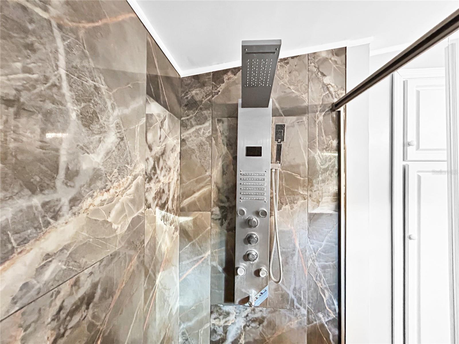 Image 17 of 32 For 4116 Amanda Drive