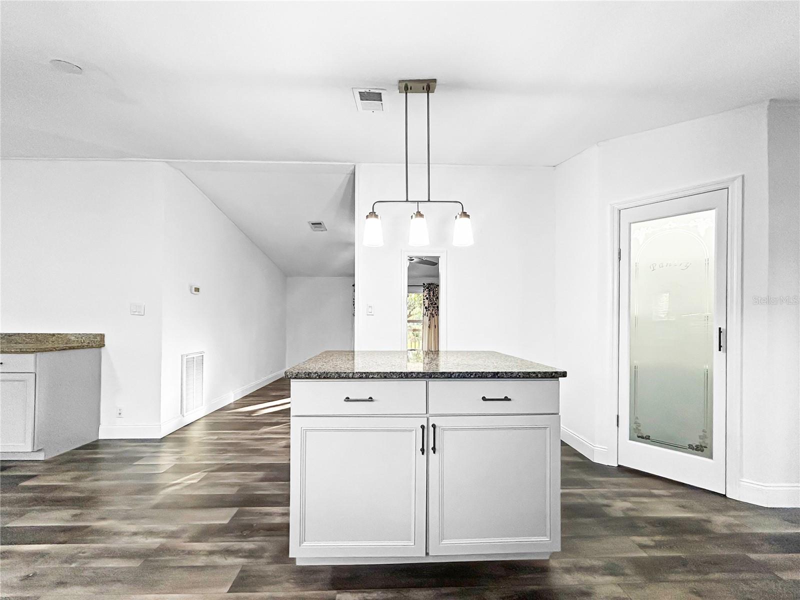 Image 6 of 32 For 4116 Amanda Drive