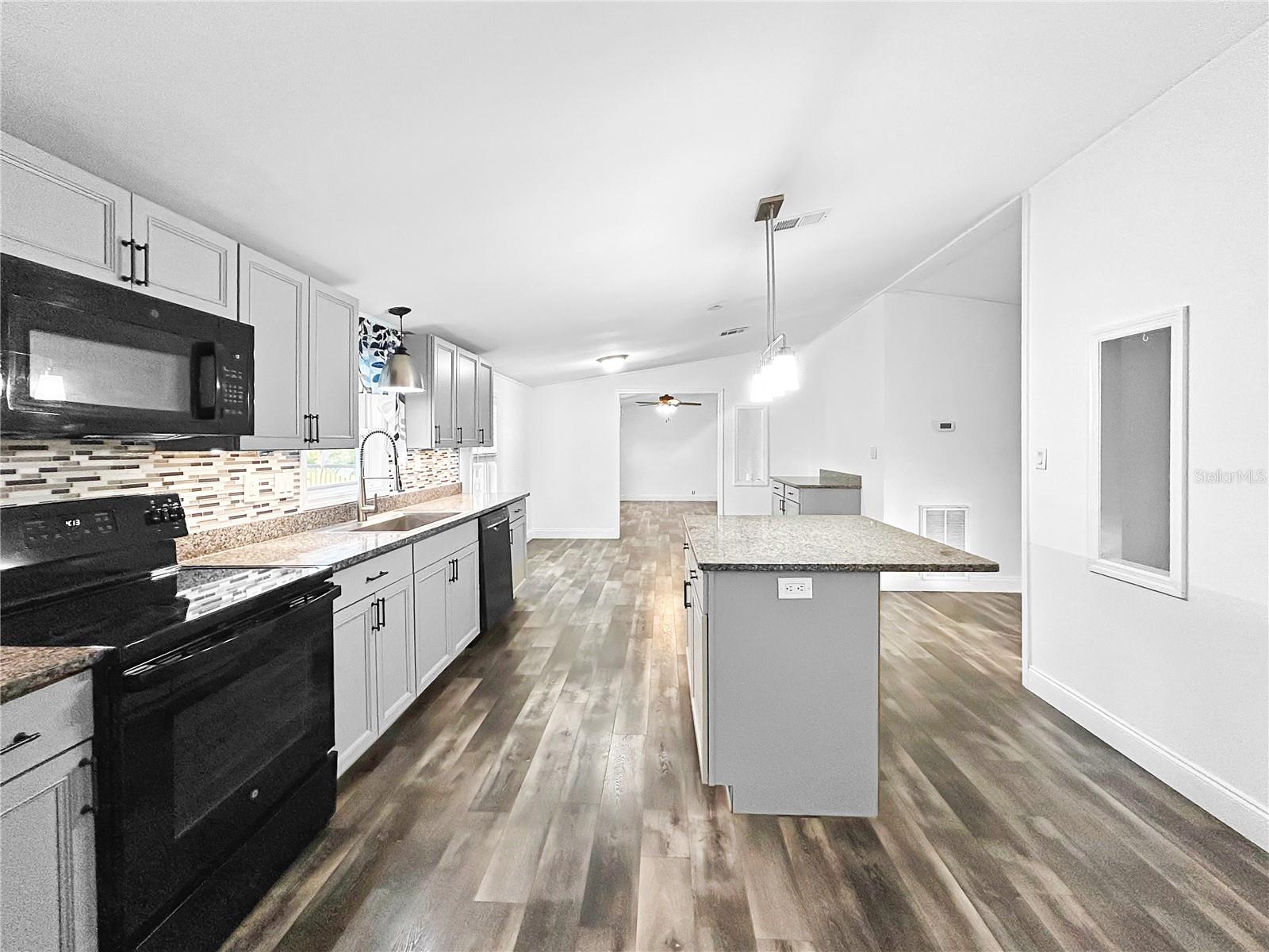 Image 7 of 32 For 4116 Amanda Drive