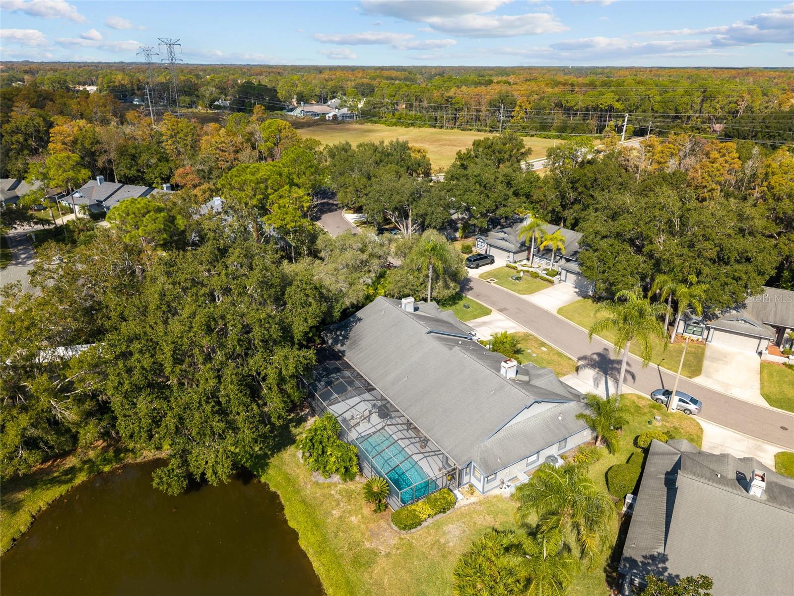 Image 36 of 51 For 948 Lucas Lane